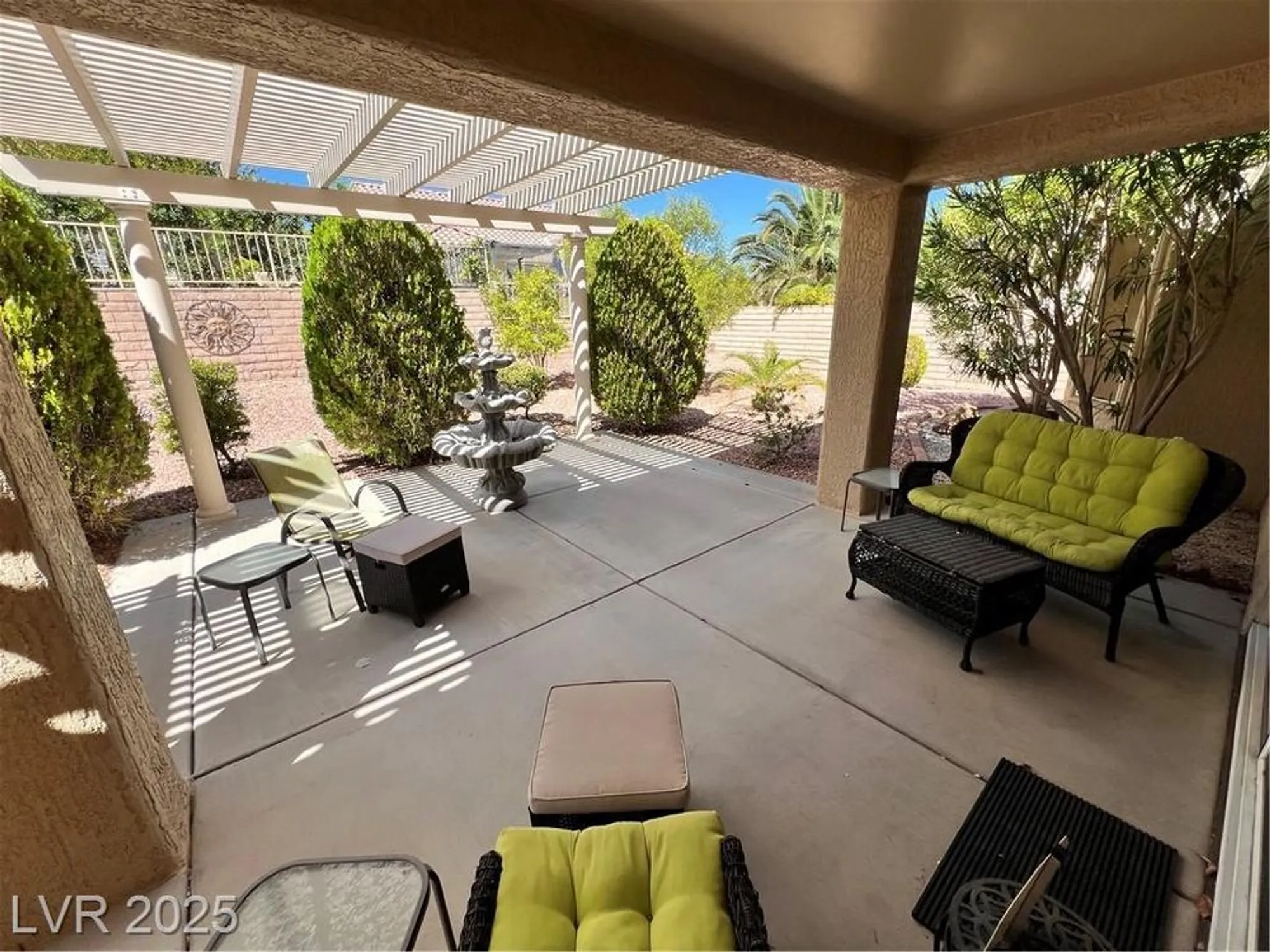 Property Slideshow image 19 of 20 | 2821 tumble brook dr, Las Vegas, NV, 89134