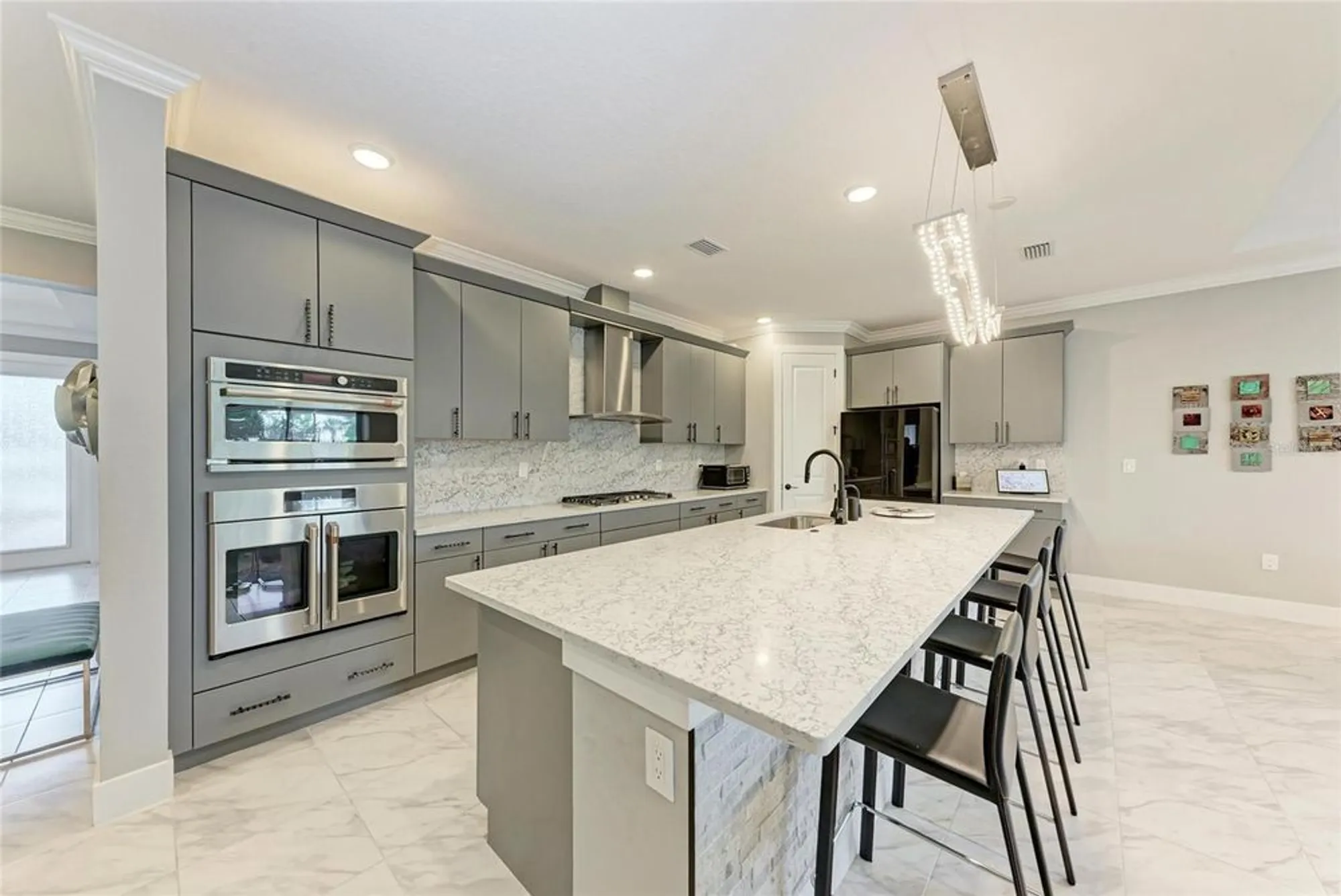 Property Slideshow image 13 of 83 | 17814 cresswind ter, Bradenton, FL, 34211