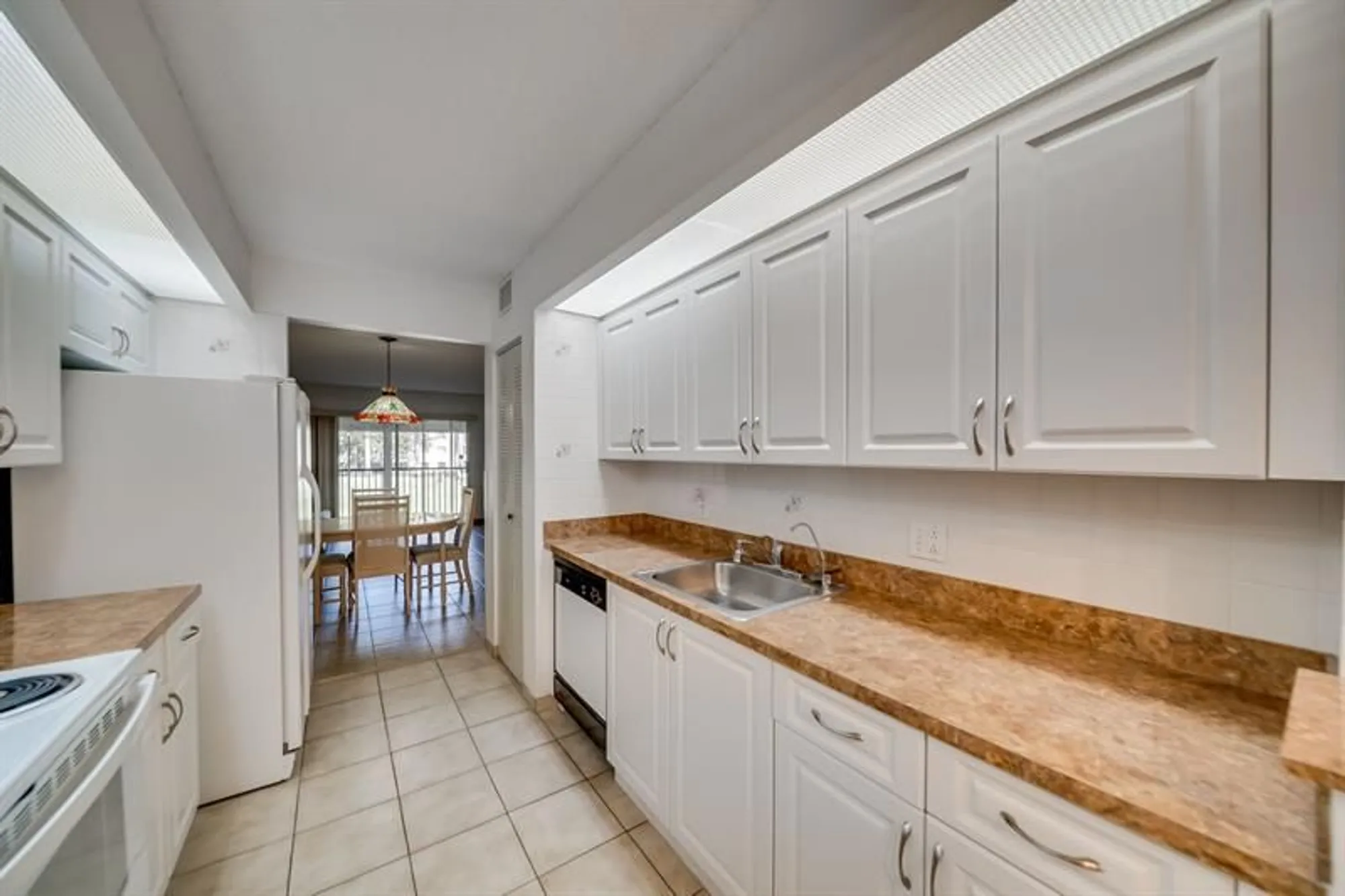 Property Slideshow image 24 of 54 | 13105 sw 16th ct 209l, Pembroke Pines, FL, 33027