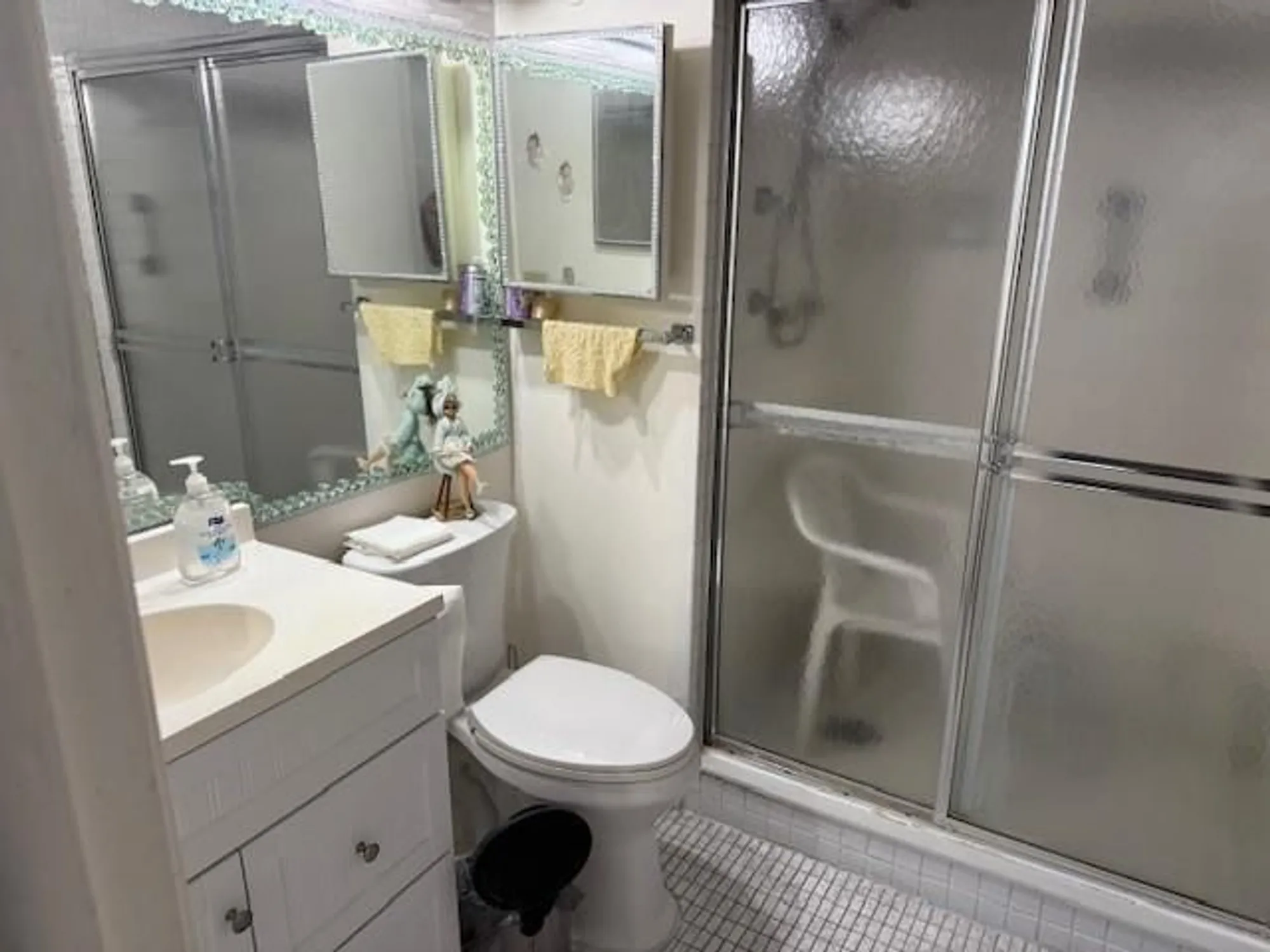 Property Slideshow image 11 of 13 | 8990 s hollybrook blvd apt 302, Pembroke Pines, FL, 33025