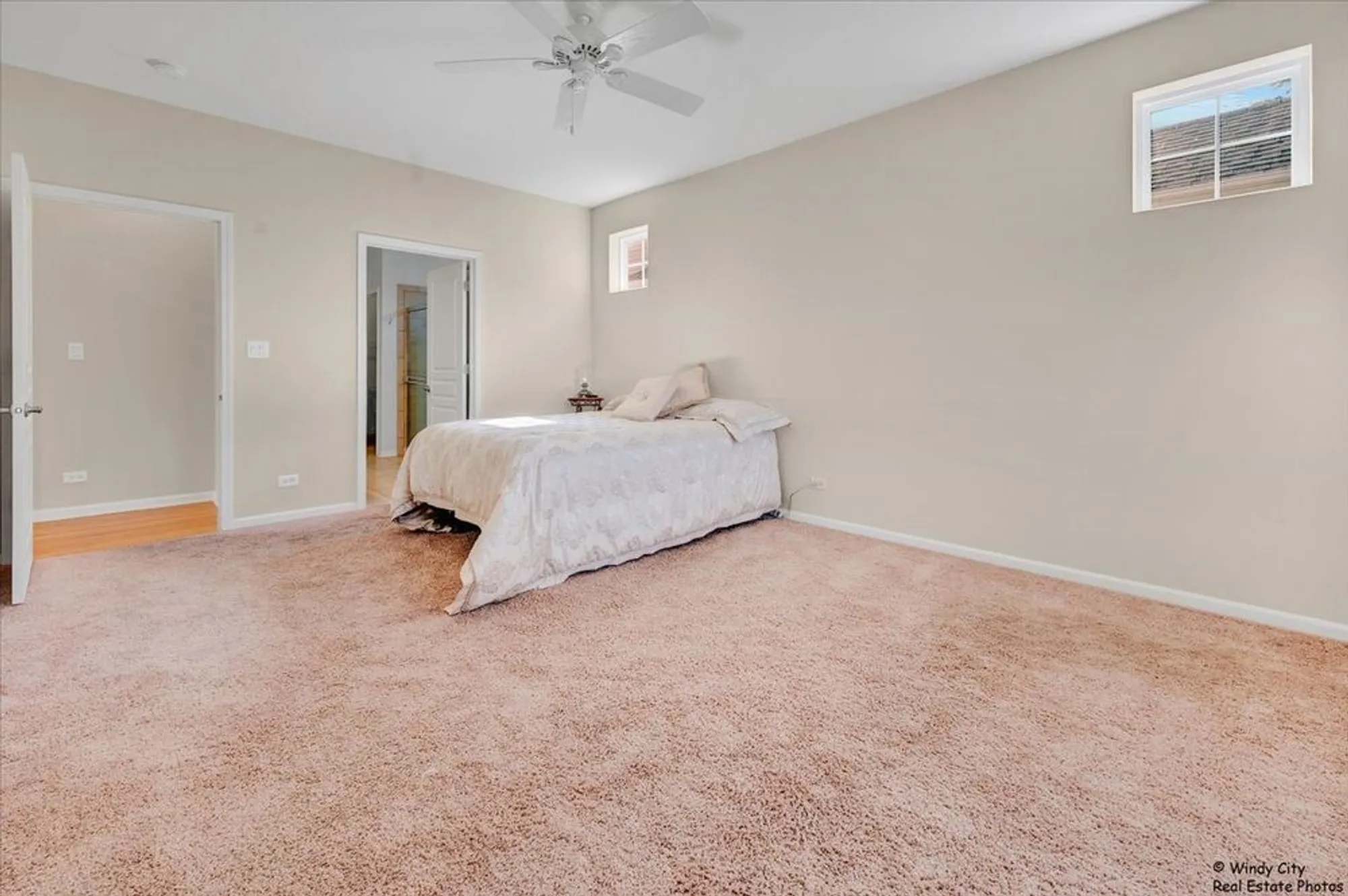 Property Slideshow image 11 of 26 | 920 prescott ln, Pingree Grove, IL, 60140