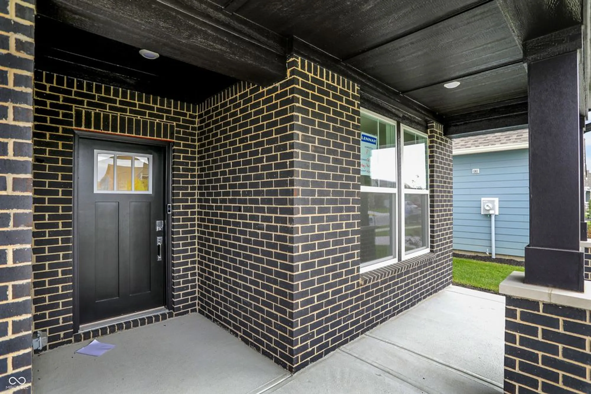 Property Slideshow image 4 of 52 | 5076 foxley park ln, Avon, IN, 46123