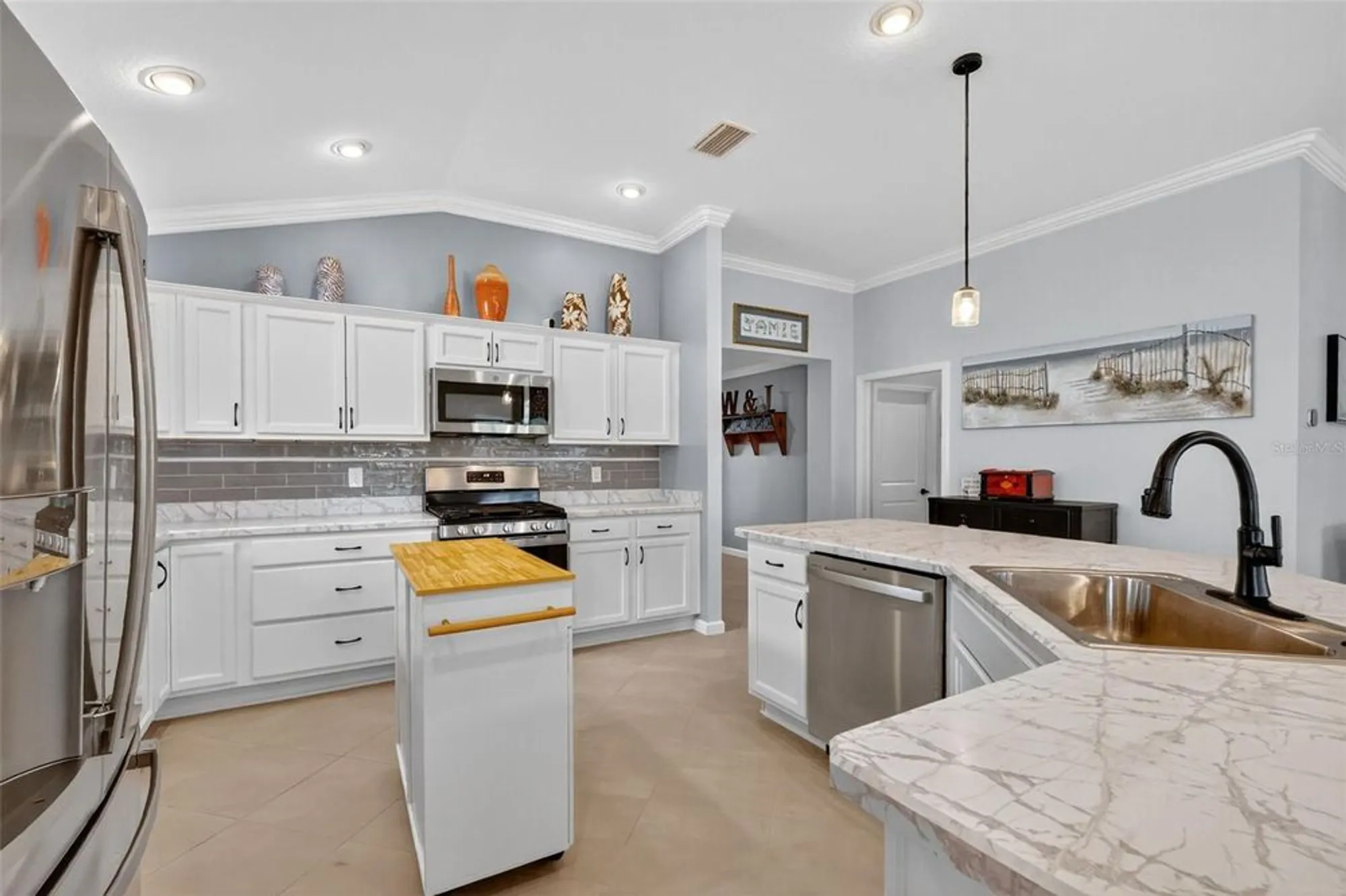 Property Slideshow image 7 of 38 | 3359 arlyn pl, The Villages, FL, 32163