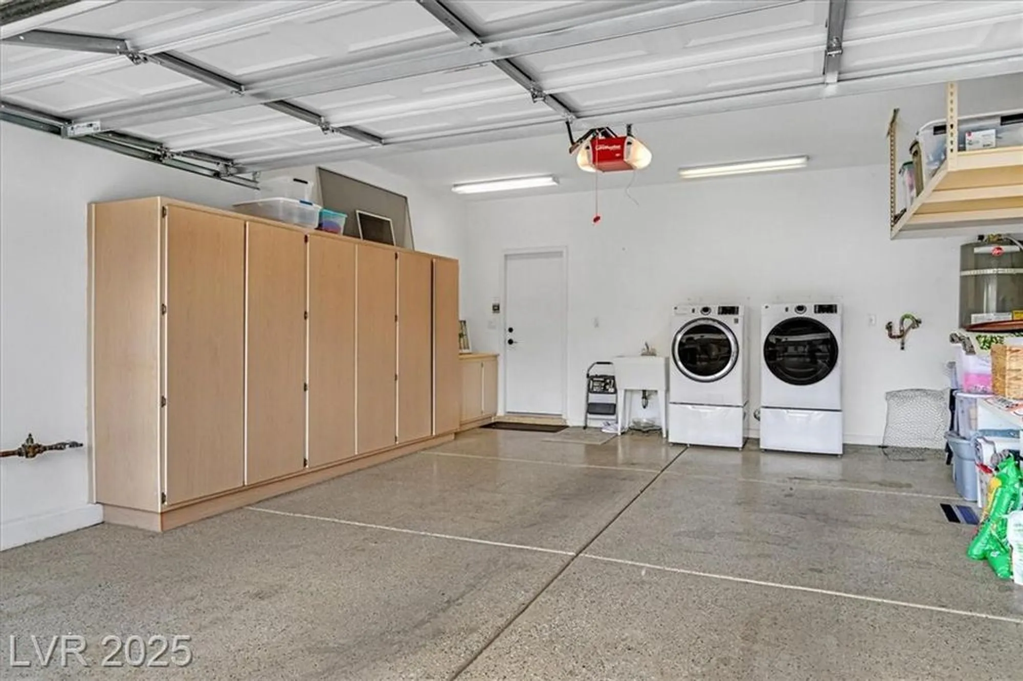 Property Slideshow image 20 of 36 | 1388 couperin dr, Henderson, NV, 89052