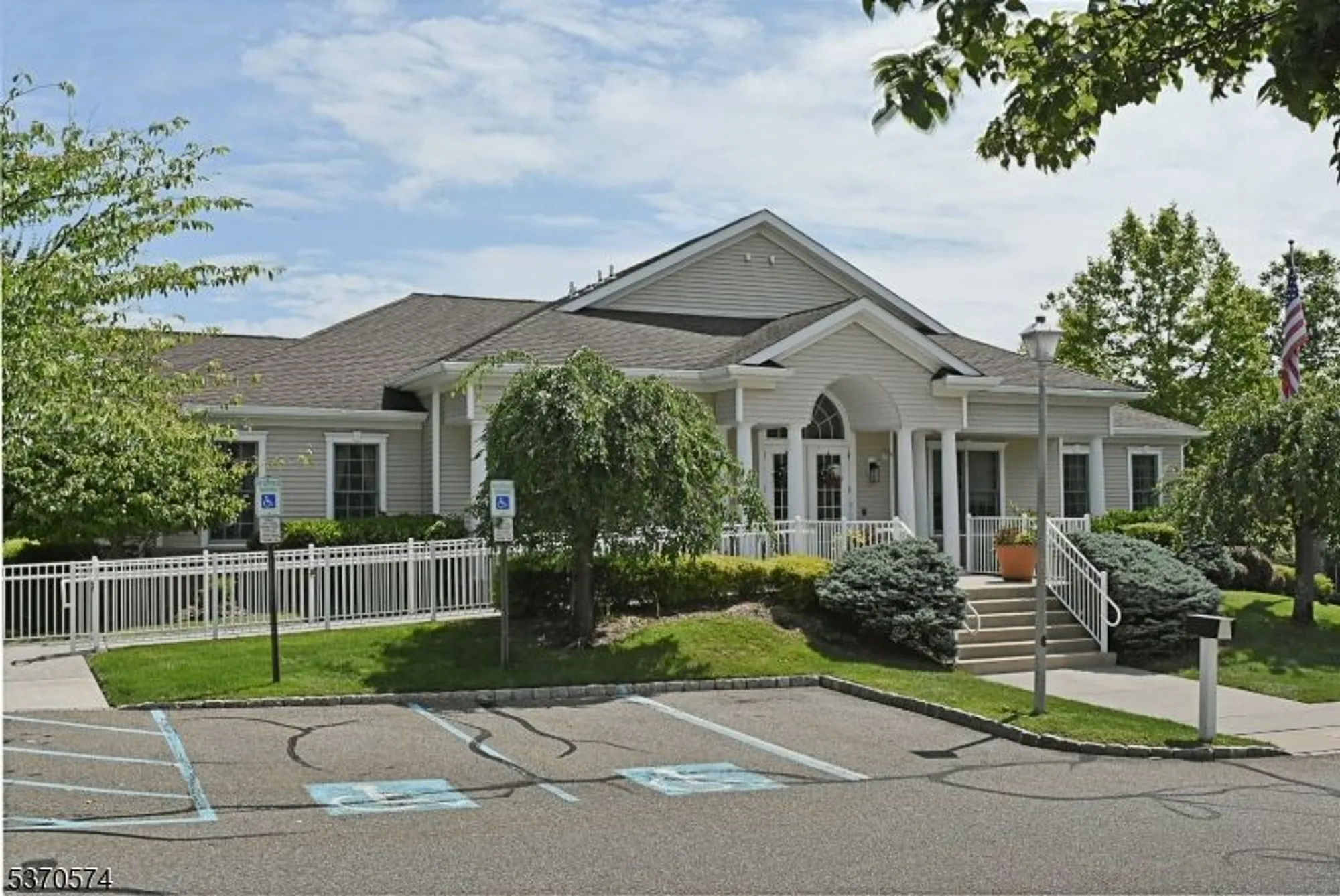 Property Slideshow image 23 of 28 | 38 ridgeview ln, Mount Arlington, NJ, 07856