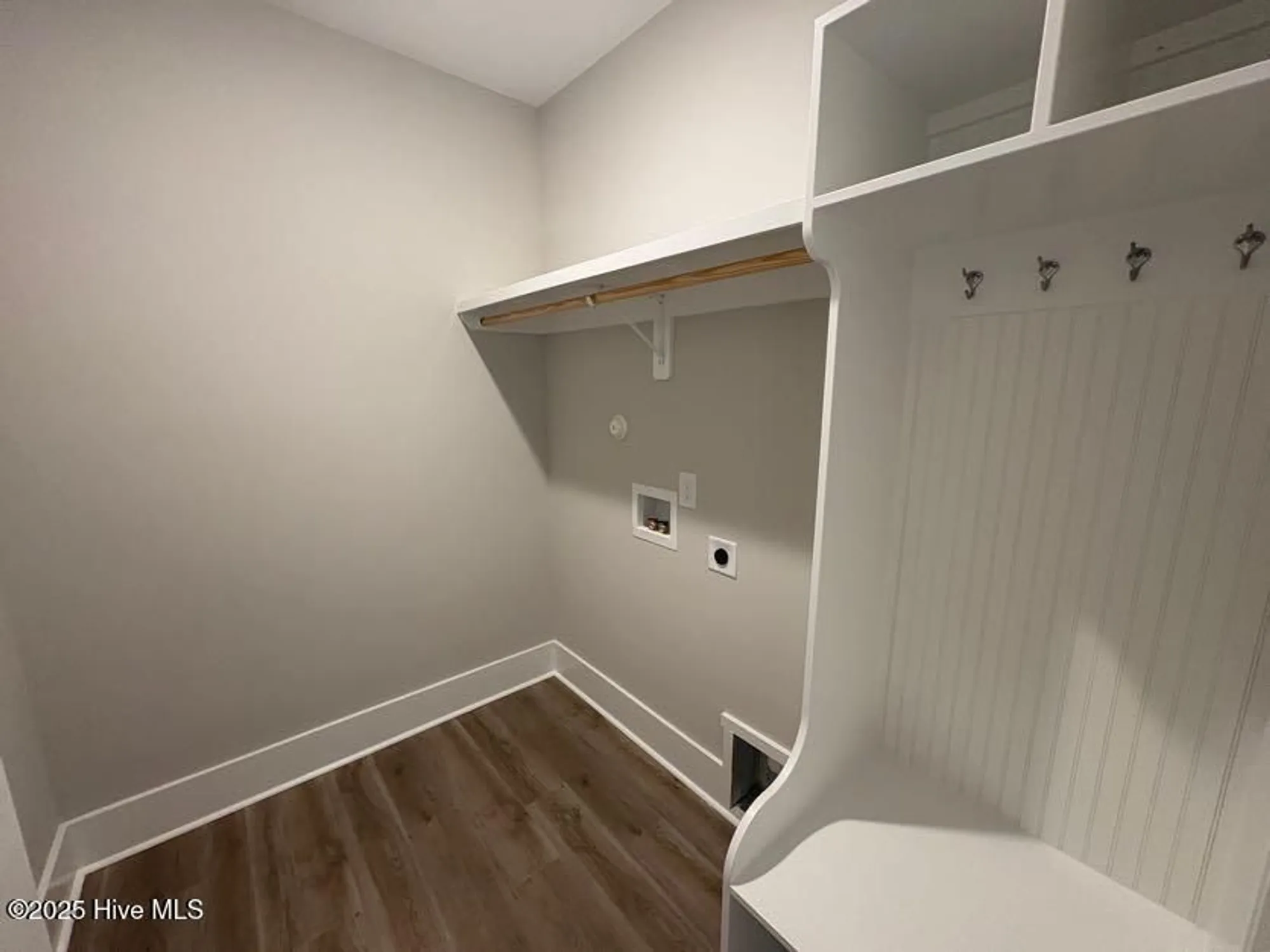 Property Slideshow image 18 of 34 | 335 longhill dr, Wilmington, NC, 28412