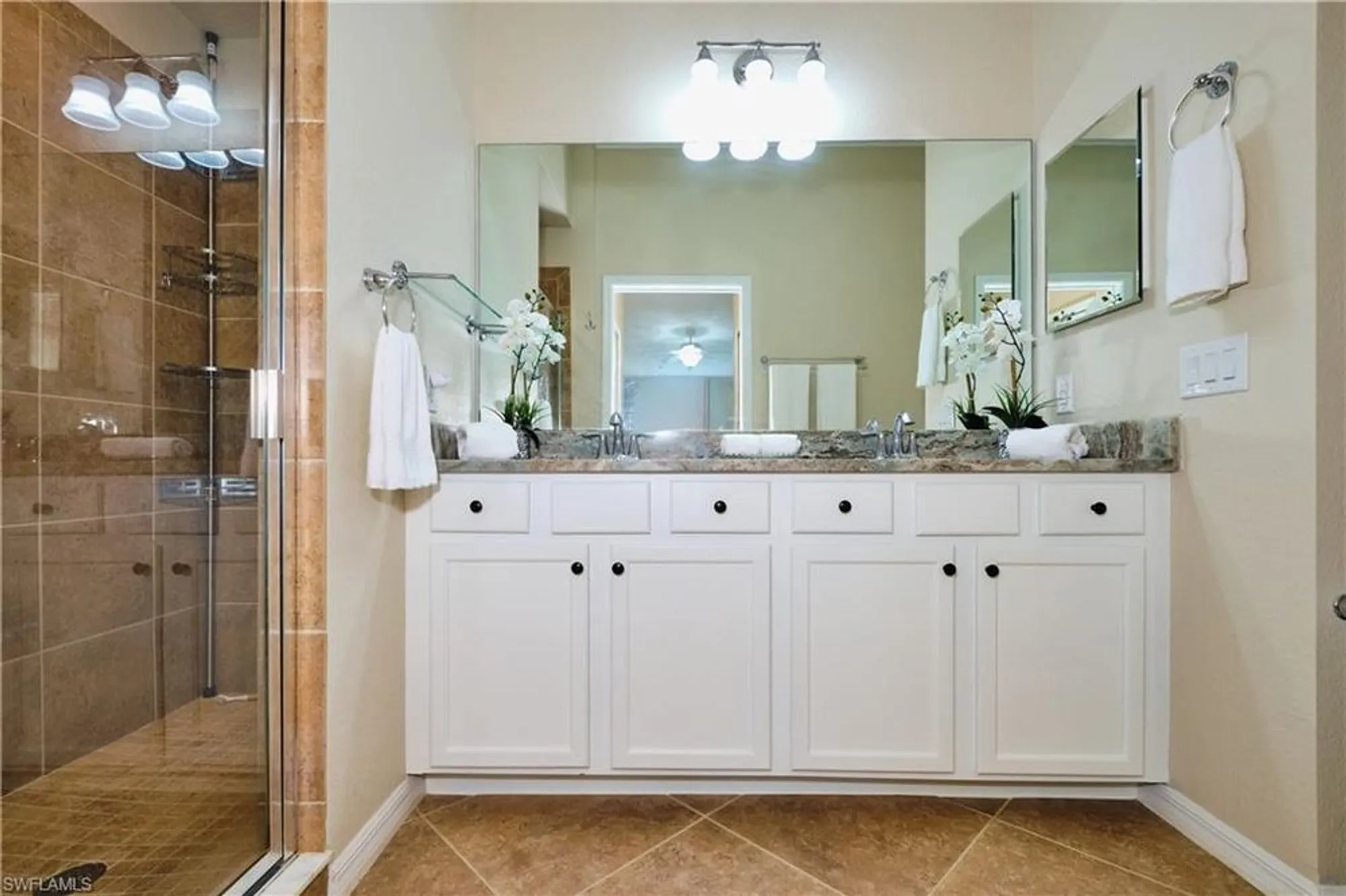 Property Slideshow image 25 of 50 | 28051 bridgetown ct unit 5725, Bonita Springs, FL, 34135