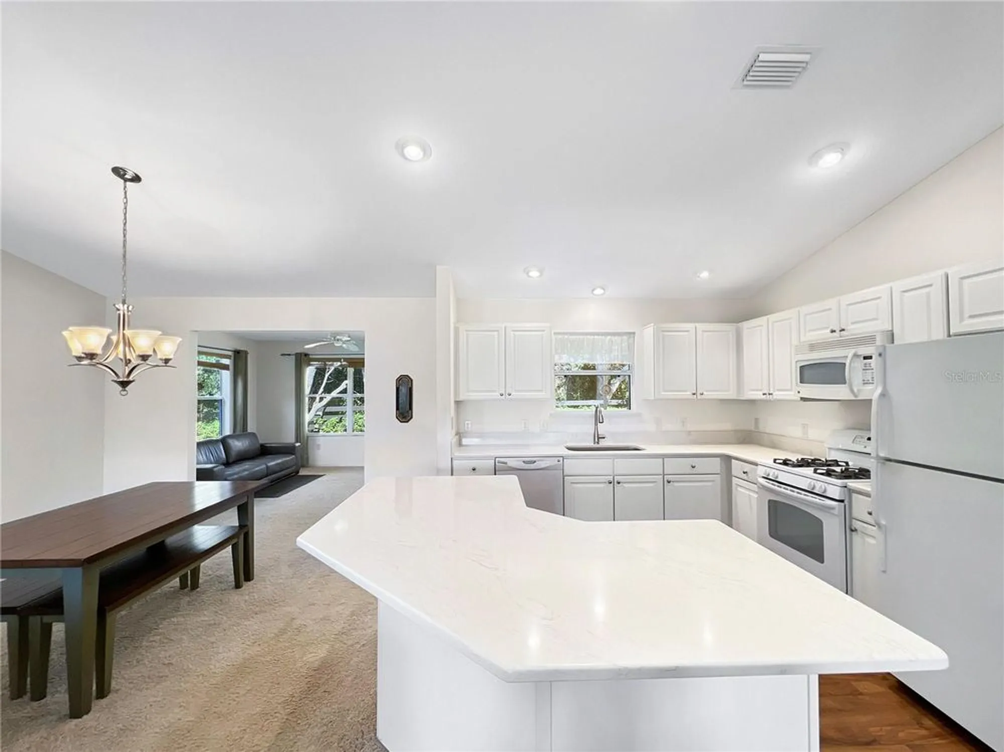 Property Slideshow image 10 of 50 | 2074 harston trl, The Villages, FL, 32162