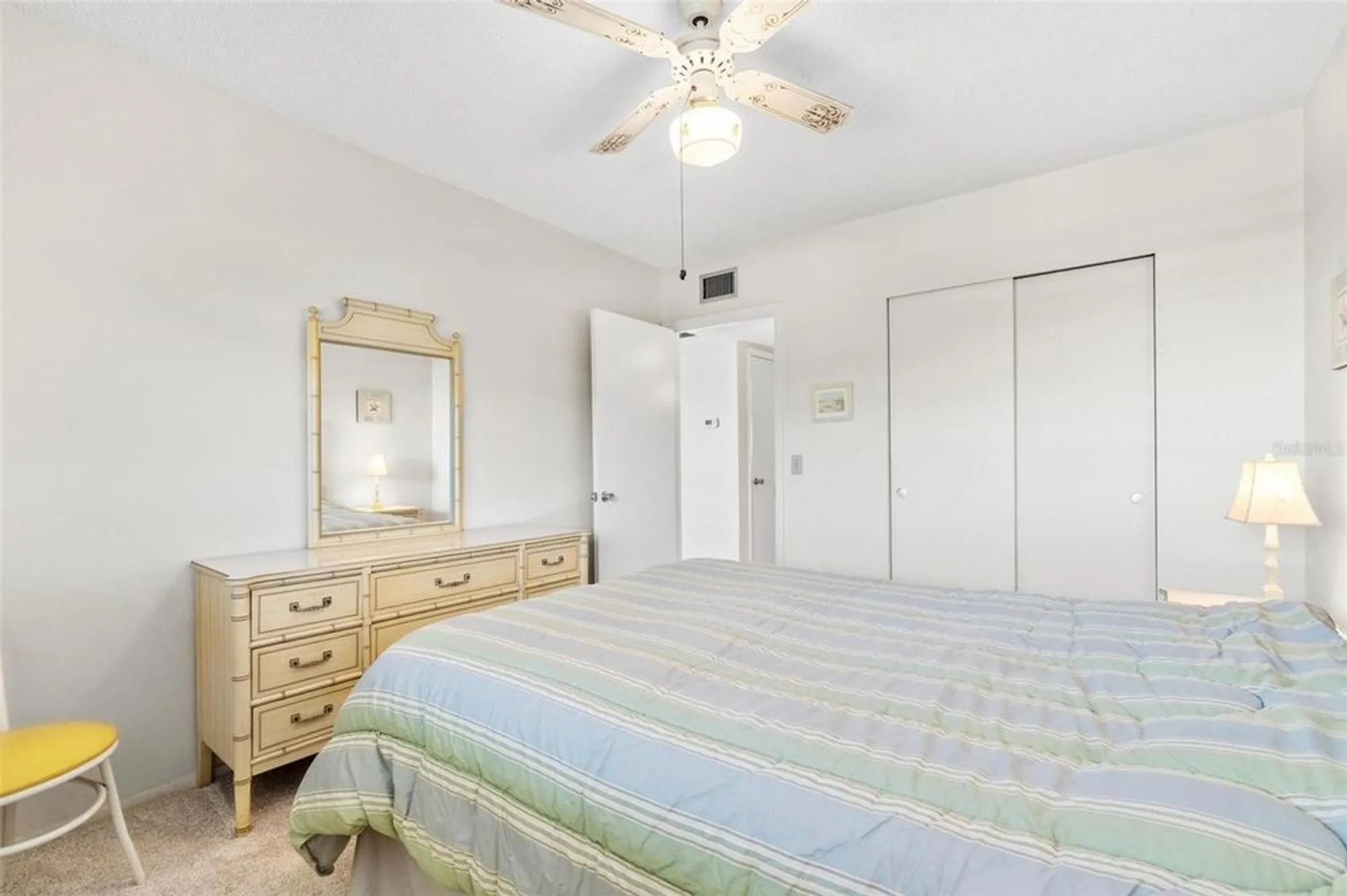 Property Slideshow image 17 of 64 | 2253 norwegian dr 51, Clearwater, FL, 33763