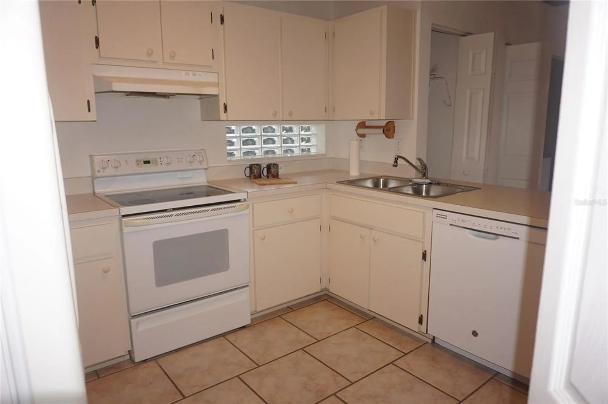 Property Slideshow image 15 of 49 | 11058 sw 69th cir, Ocala, FL, 34476