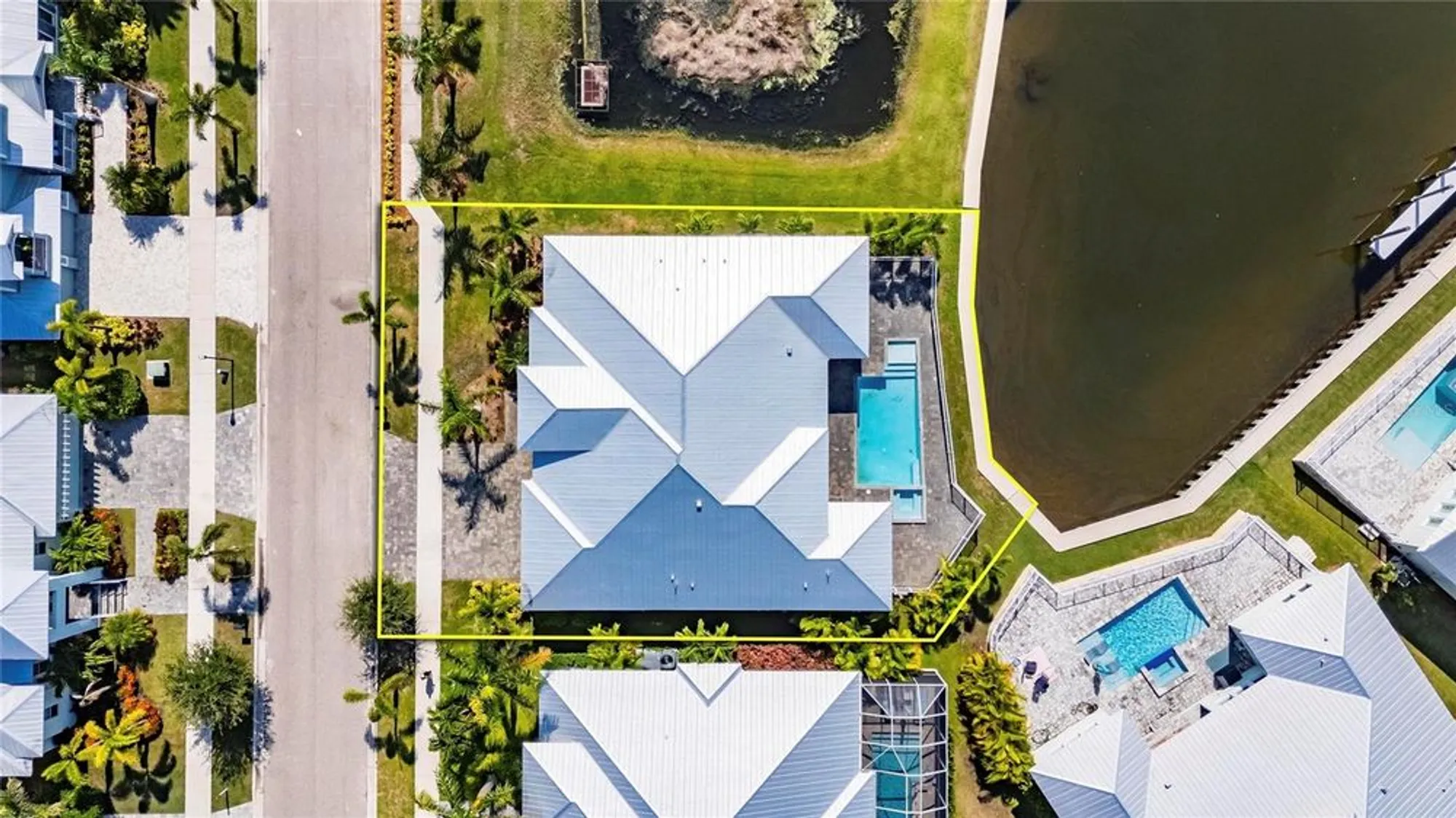 Property Slideshow image 74 of 91 | 614 pinckney dr, Apollo Beach, FL, 33572