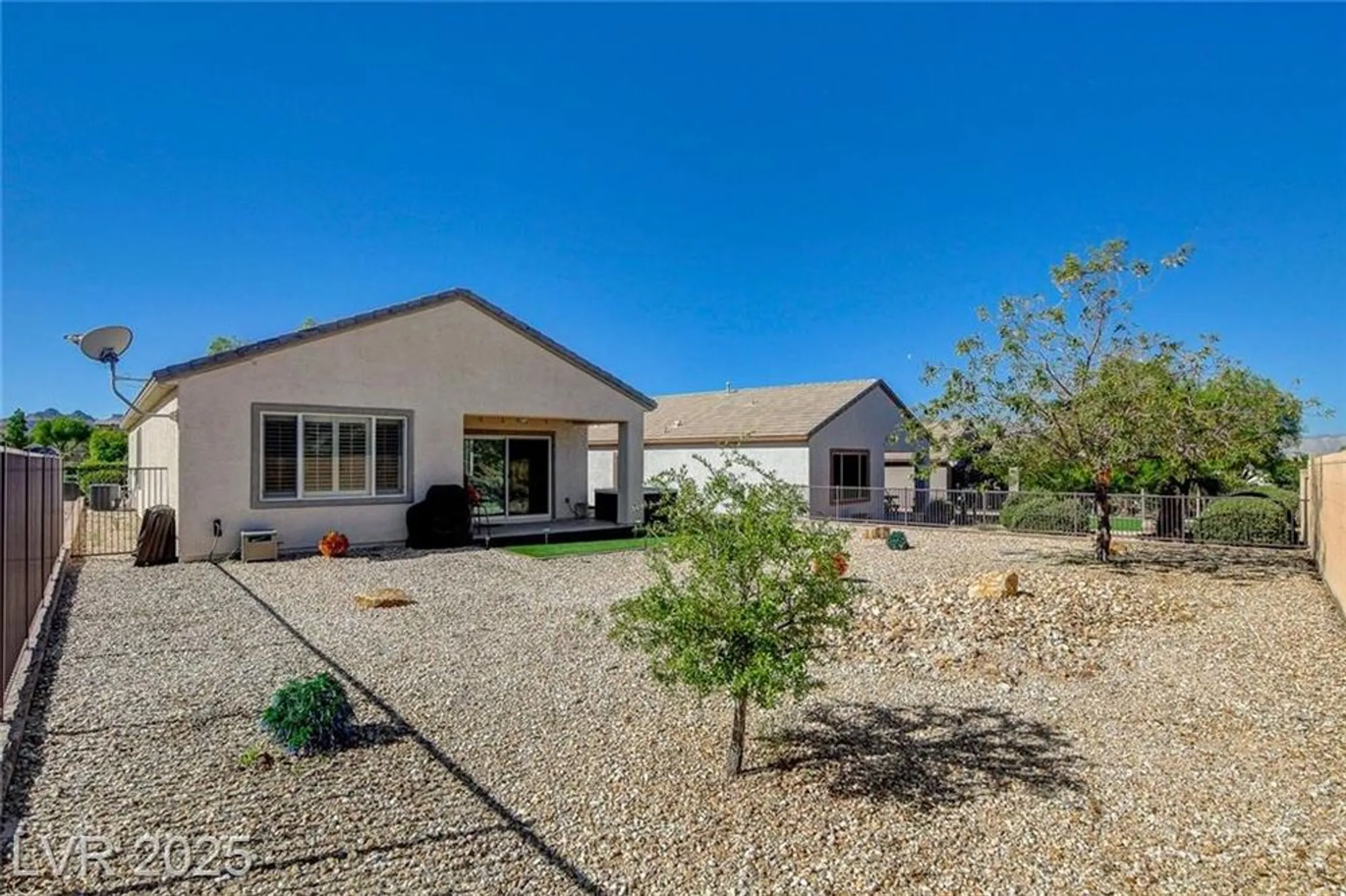 Property Slideshow image 43 of 72 | 2576 binary stars st, Henderson, NV, 89044