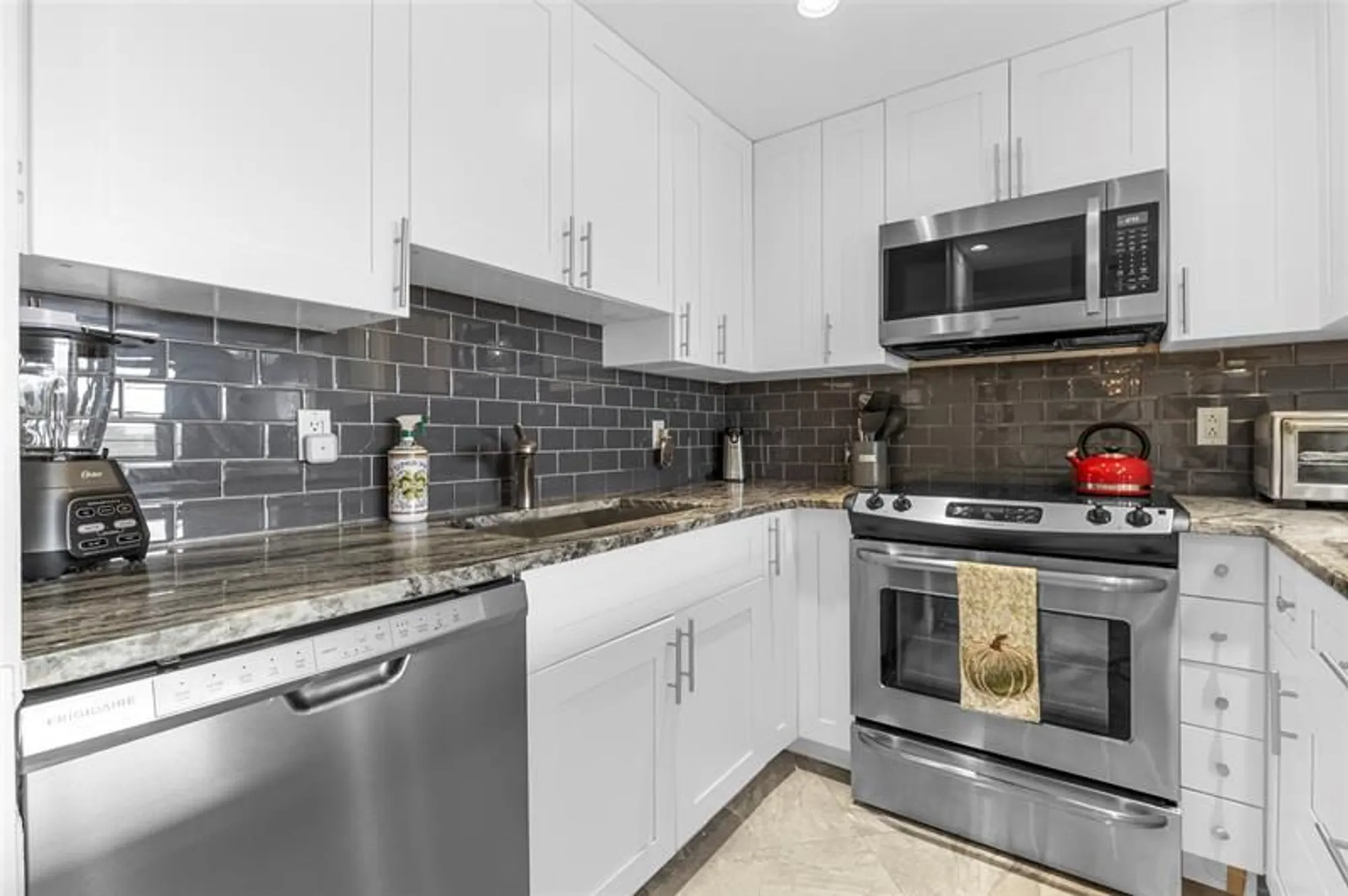 Property Slideshow image 4 of 51 | 487 grantham f # 487, Deerfield Beach, FL, 33442