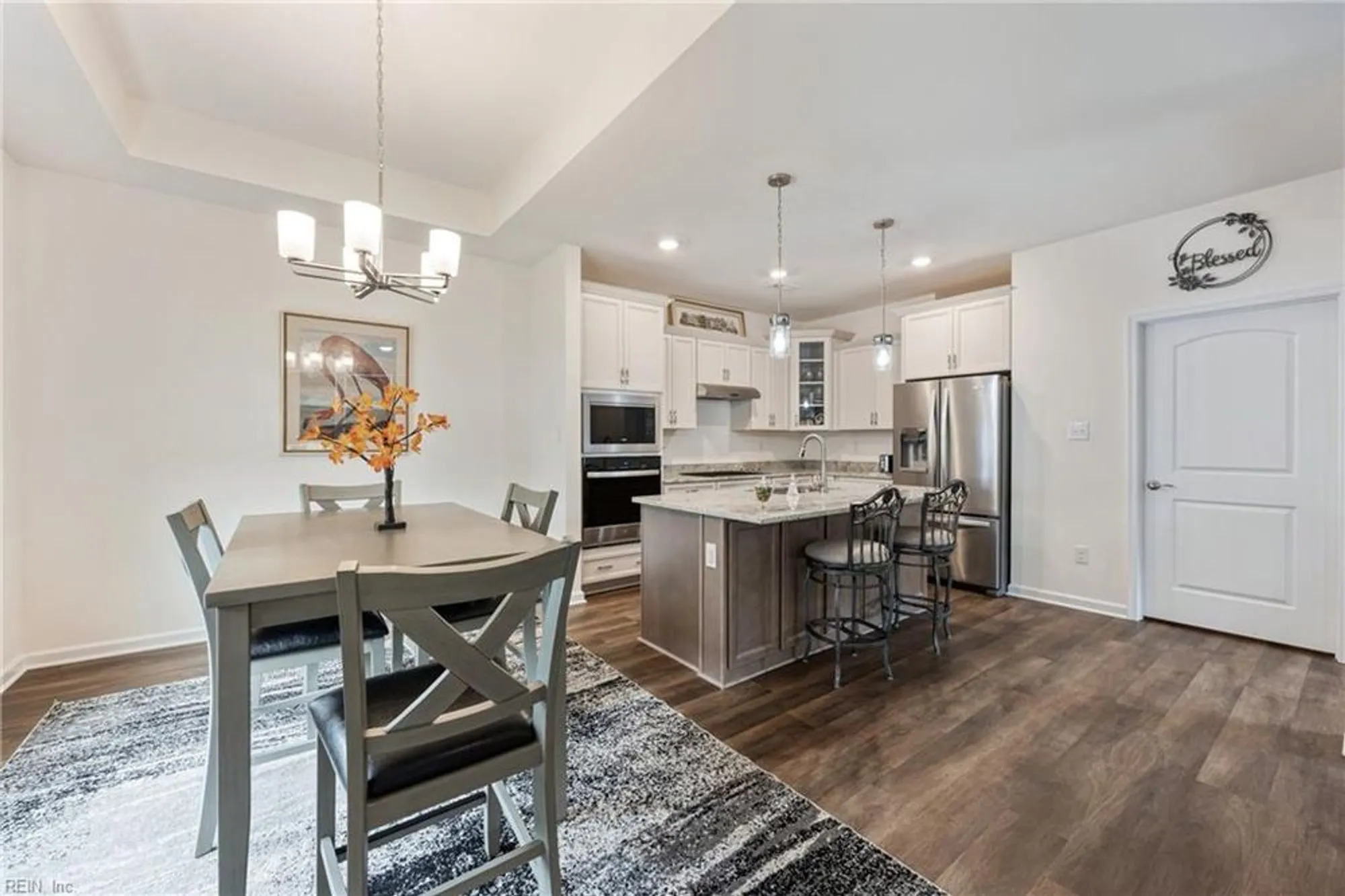 Property Slideshow image 7 of 39 | 221 richmond ave, Smithfield, VA, 23430