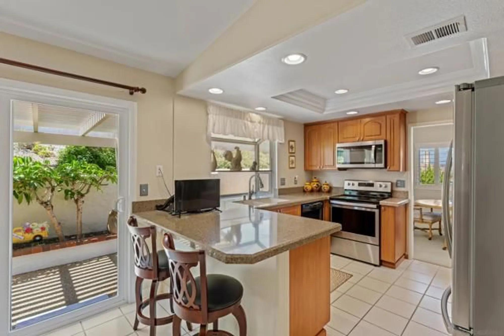 Property Slideshow image 13 of 37 | 18018 calle estepona, San Diego, CA, 92128