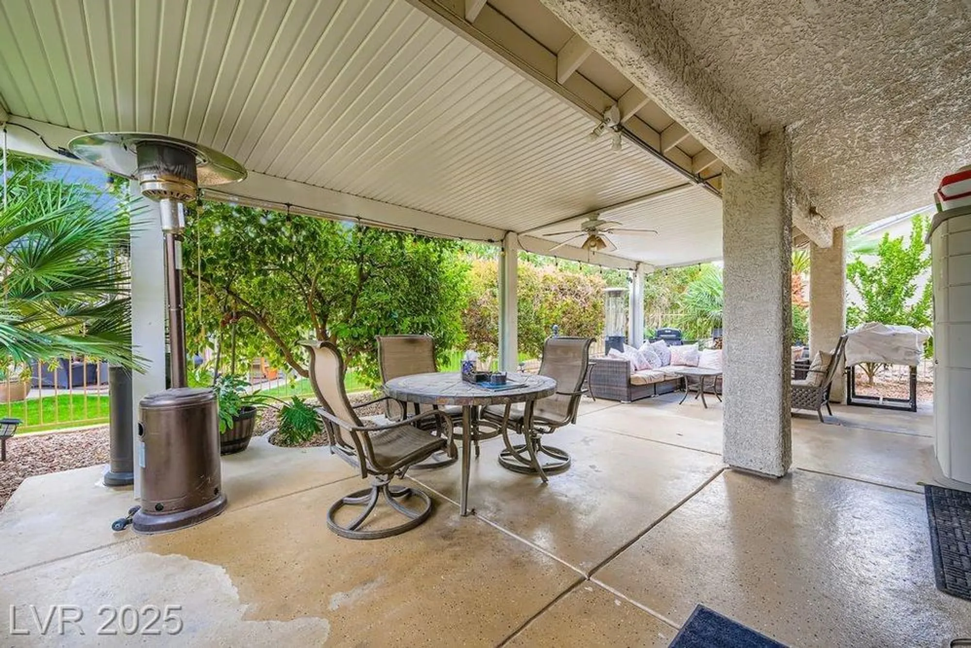 Property Slideshow image 22 of 28 | 5320 rim view ln, Las Vegas, NV, 89130
