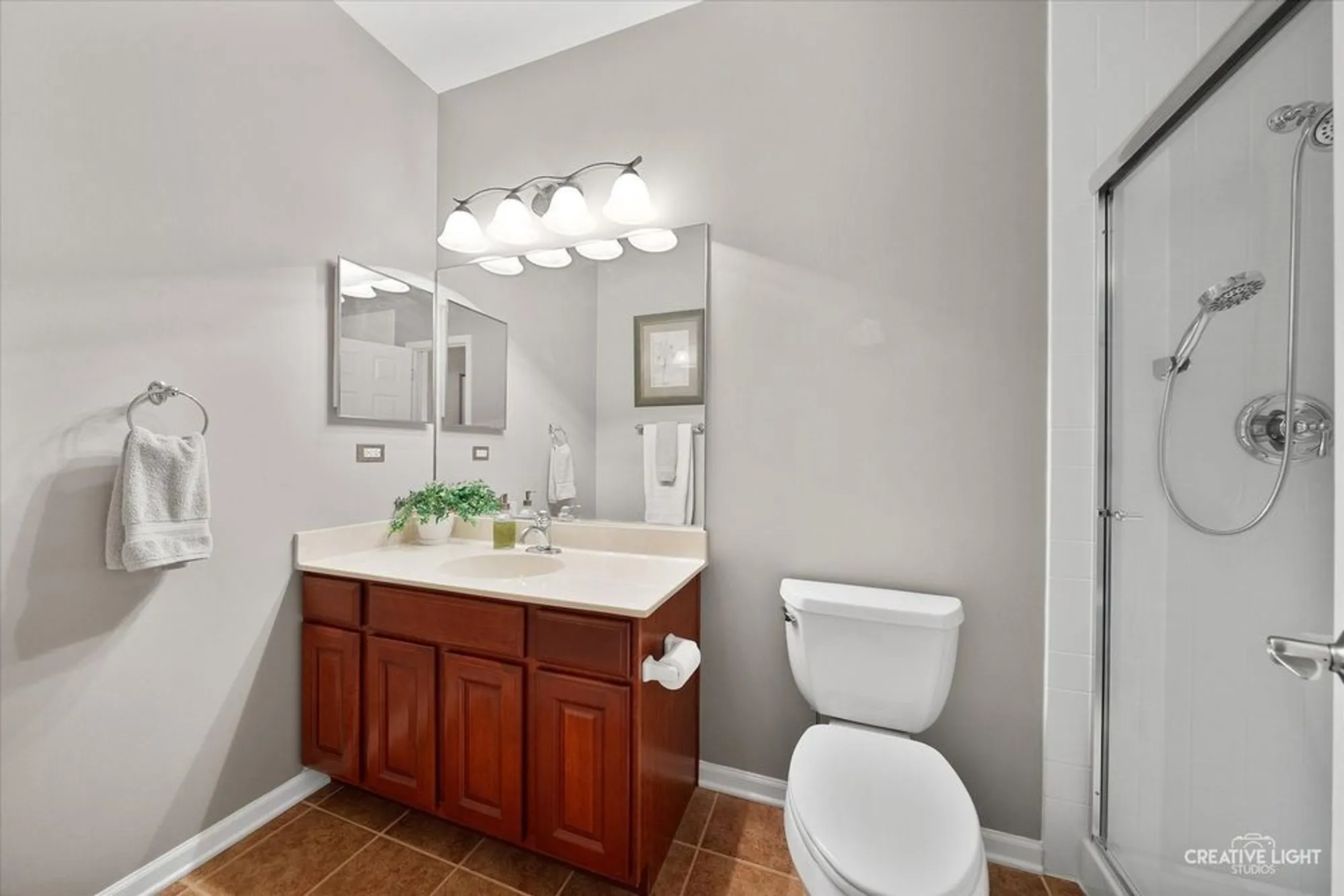 Property Slideshow image 16 of 29 | 2924 raleigh ct, Naperville, IL, 60564