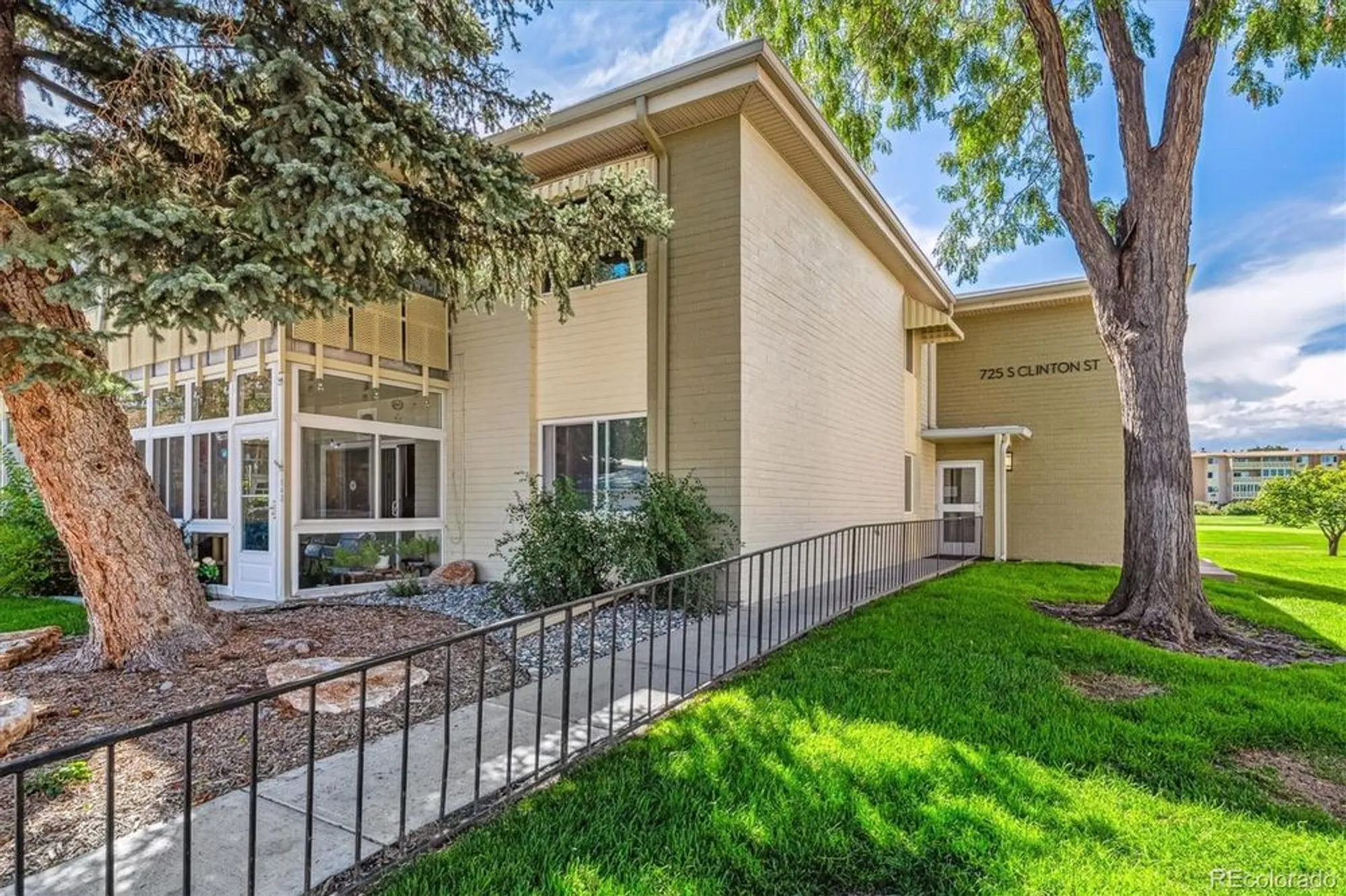 Property Slideshow image 18 of 36 | 725 s clinton st apt 13b, Denver, CO, 80247