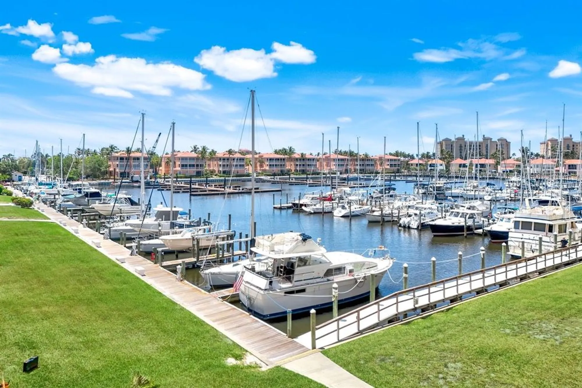 Property Slideshow image 25 of 40 | 2090 matecumbe key rd 1404, Punta Gorda, FL, 33955