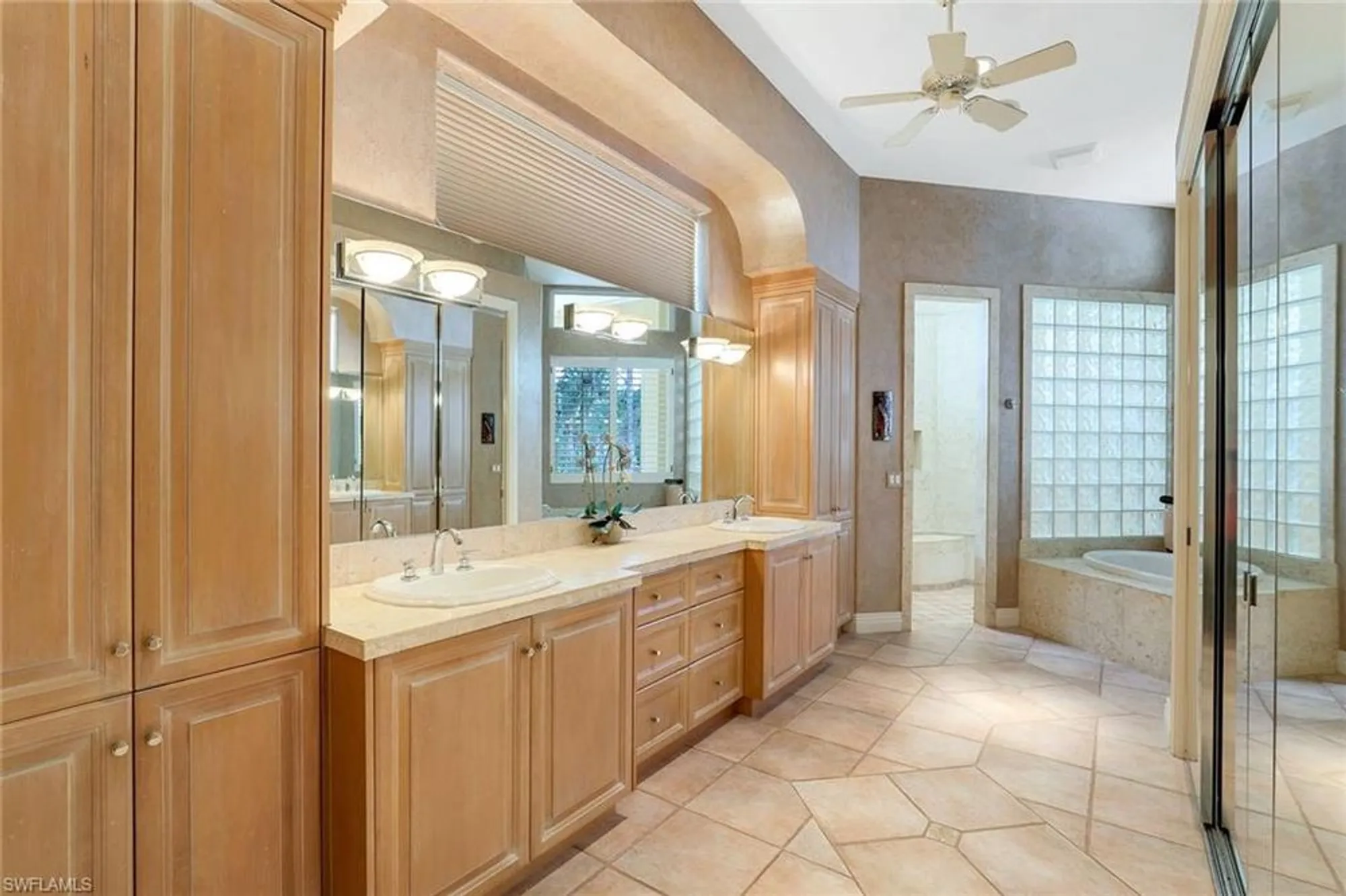 Property Slideshow image 10 of 16 | 27820 riverwalk way, Bonita Springs, FL, 34134