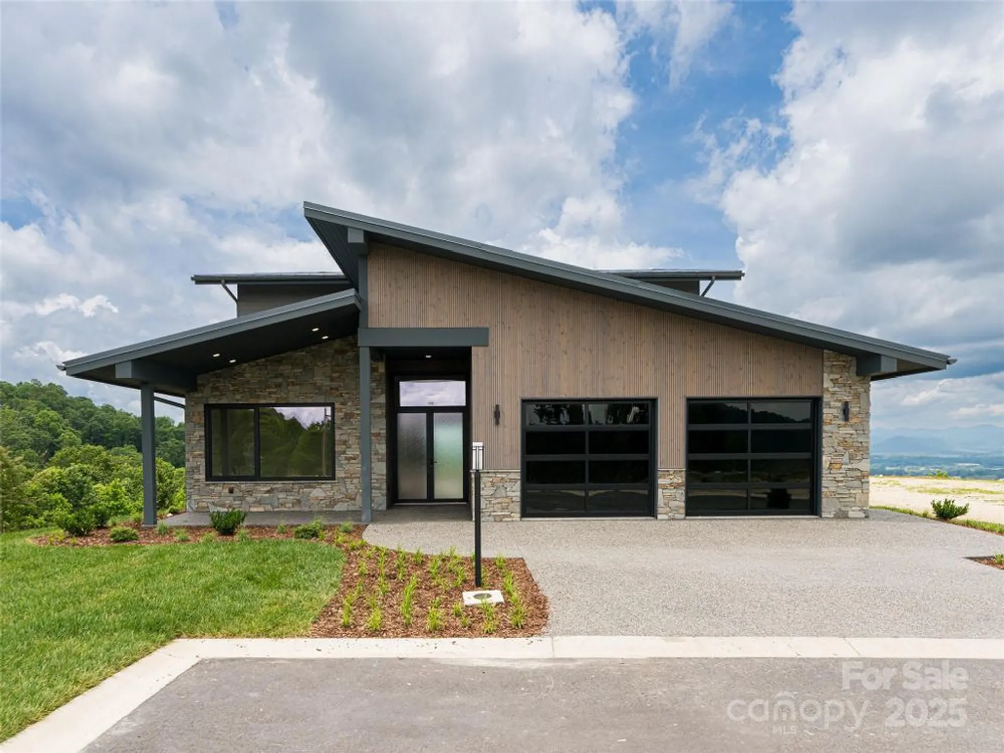 Property Slideshow image 43 of 47 | 24 s watchman dr, Hendersonville, NC, 28791