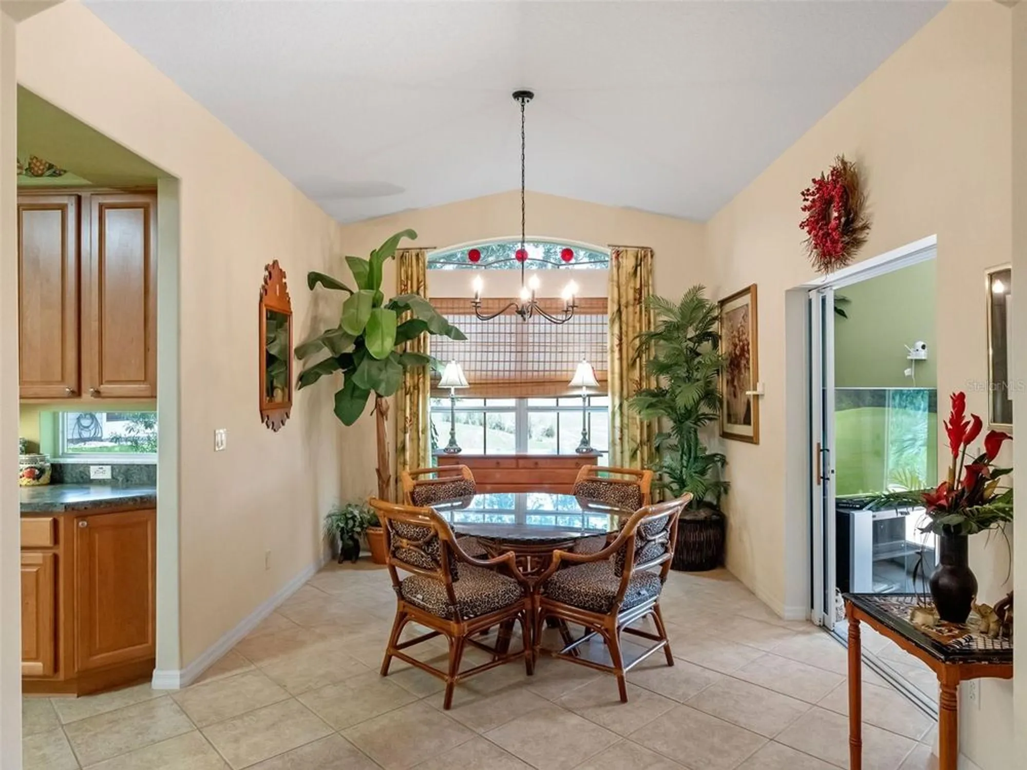 Property Slideshow image 18 of 68 | 21325 royal troon dr, Leesburg, FL, 34748