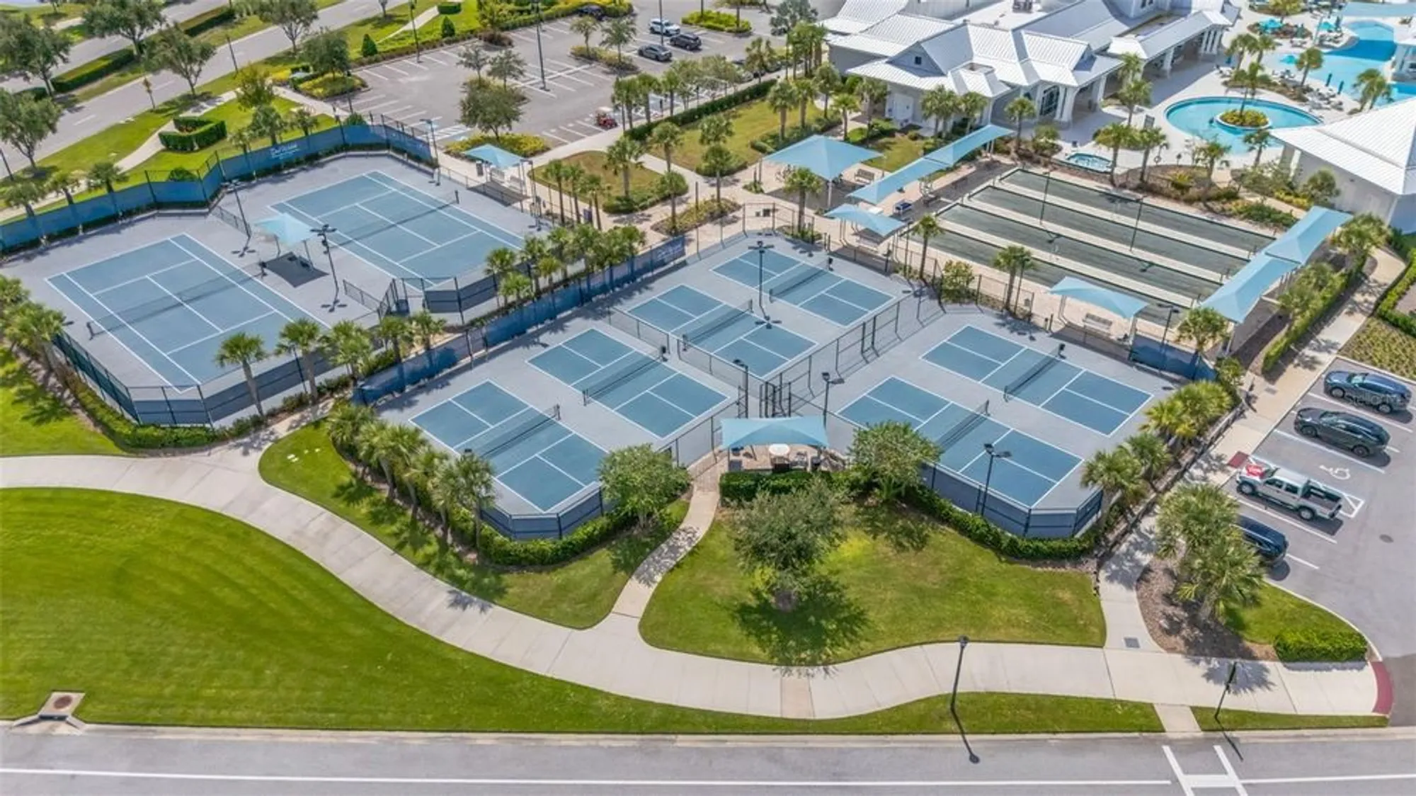 Property Slideshow image 54 of 70 | 19494 sea glass cir, Land O Lakes, FL, 34638