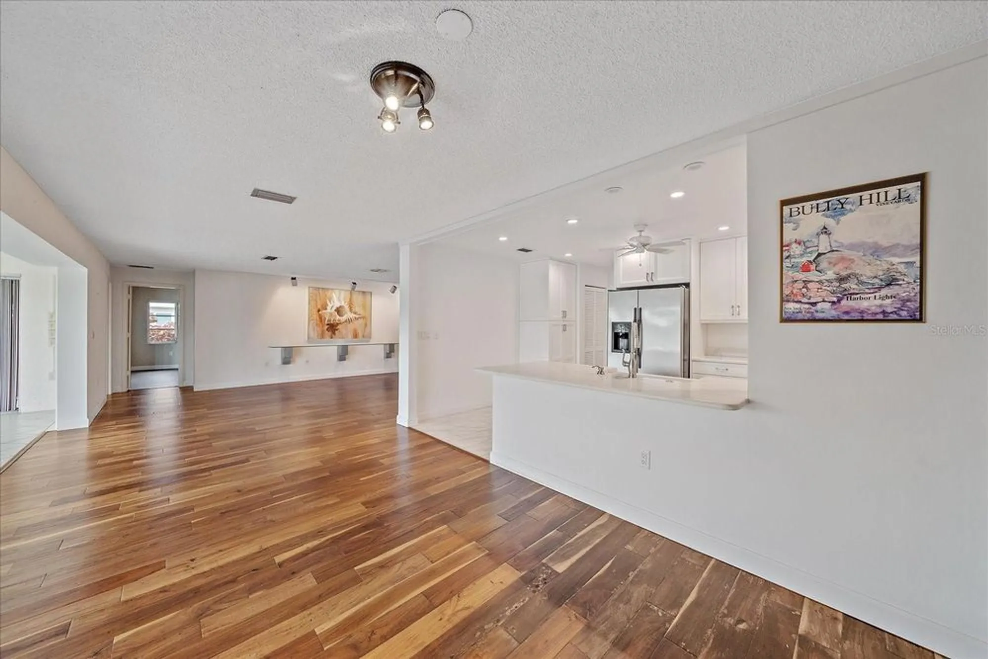 Property Slideshow image 10 of 36 | 7077 w country club dr, Sarasota, FL, 34243