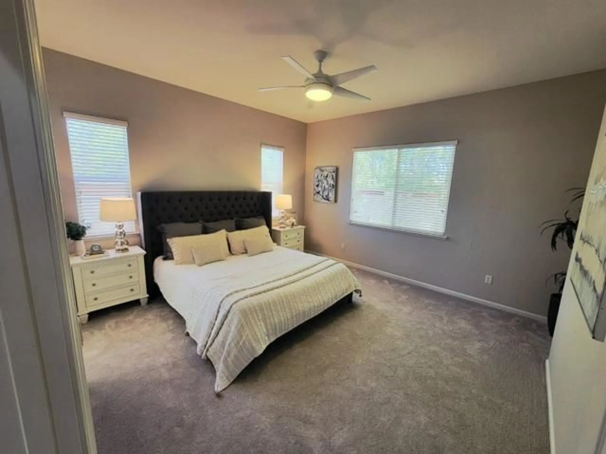 Property Slideshow image 31 of 36 | 9608 crystal bay ln, Elk Grove, CA, 95758
