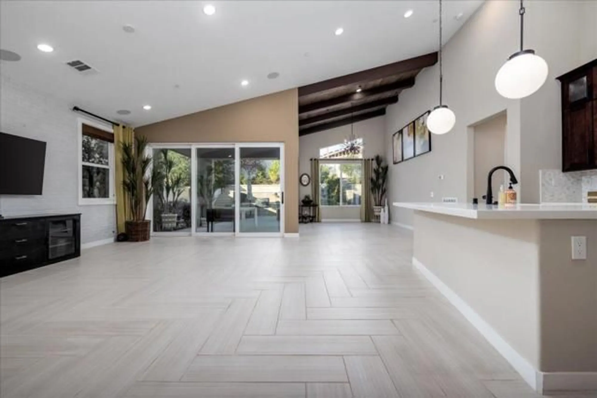 Property Slideshow image 7 of 78 | 1514 overpark ln, Beaumont, CA, 92223