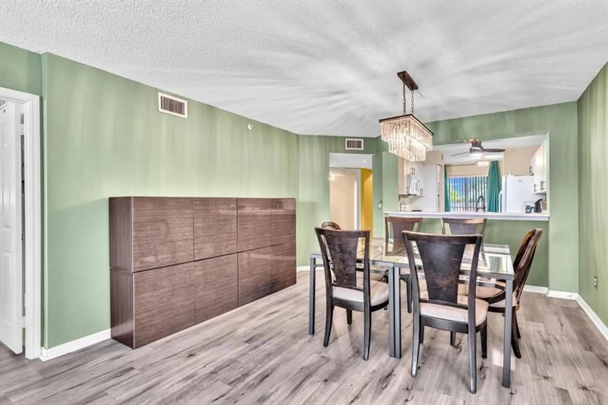 Property Slideshow image 15 of 65 | 9587 weldon cir b211, Tamarac, FL, 33321