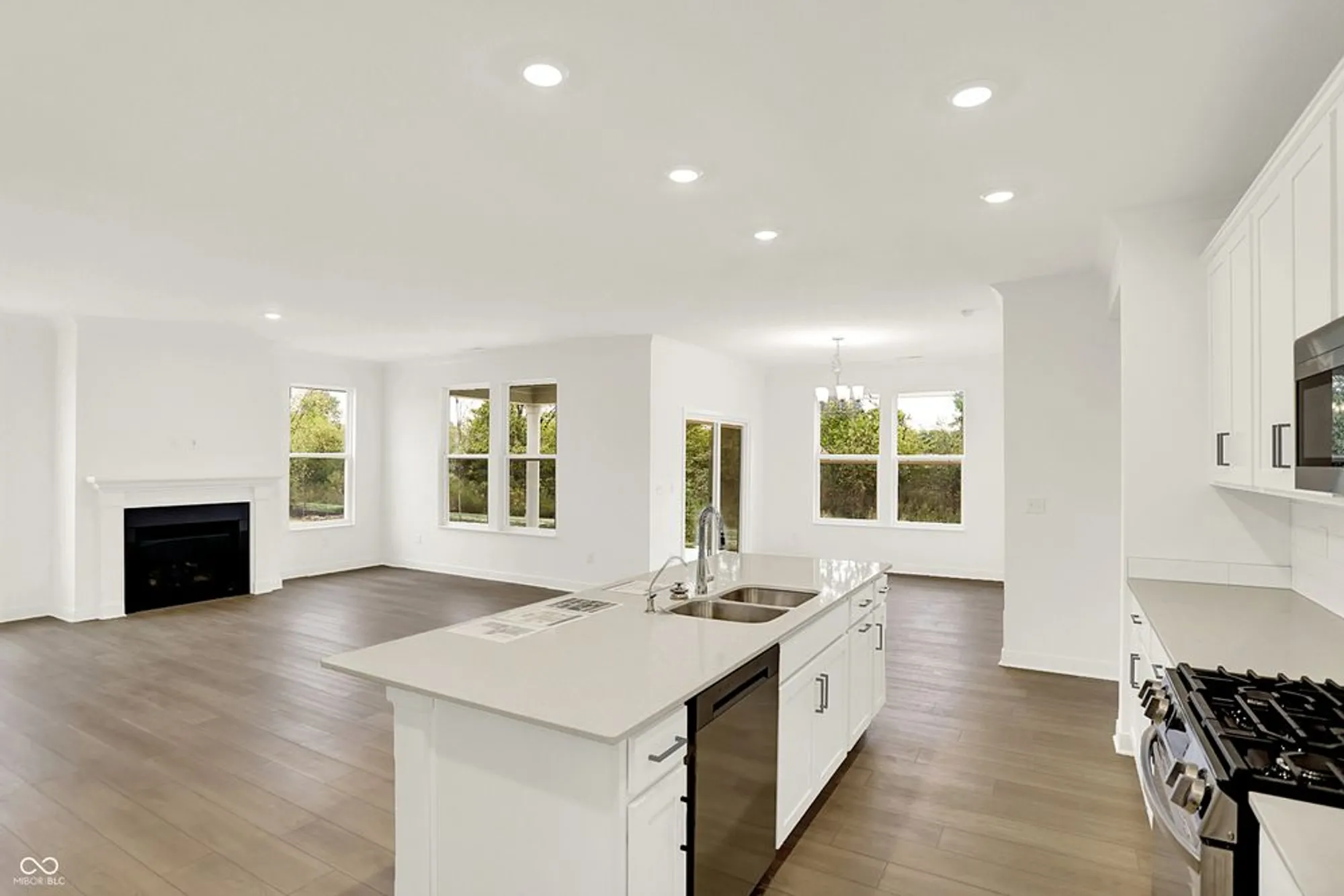 Property Slideshow image 9 of 40 | 5357 nettleton way, Avon, IN, 46123