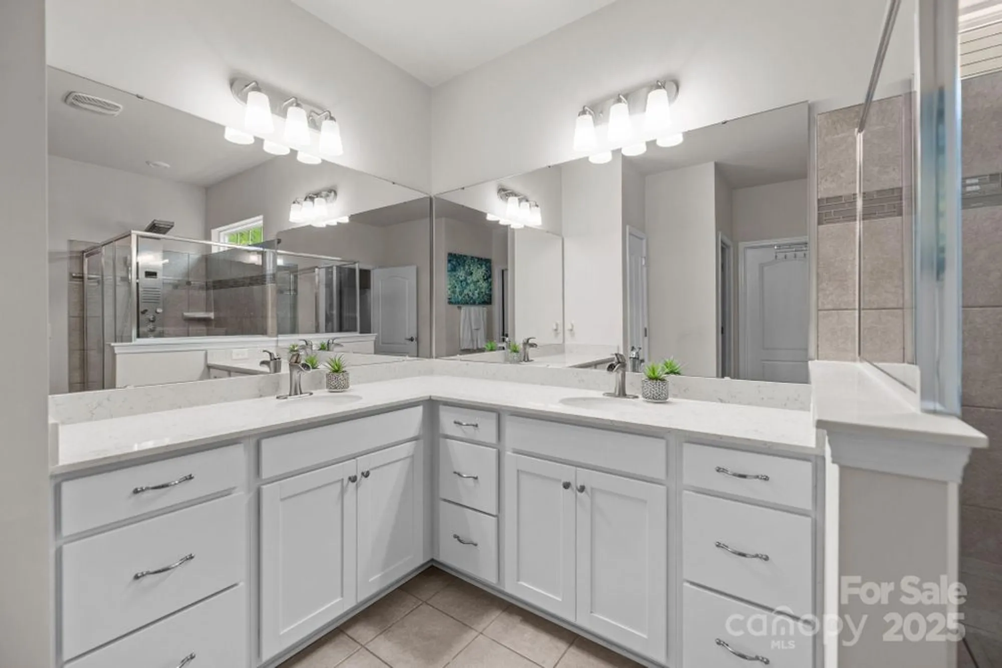 Property Slideshow image 15 of 25 | 16812 lookout landing ln, Charlotte, NC, 28278