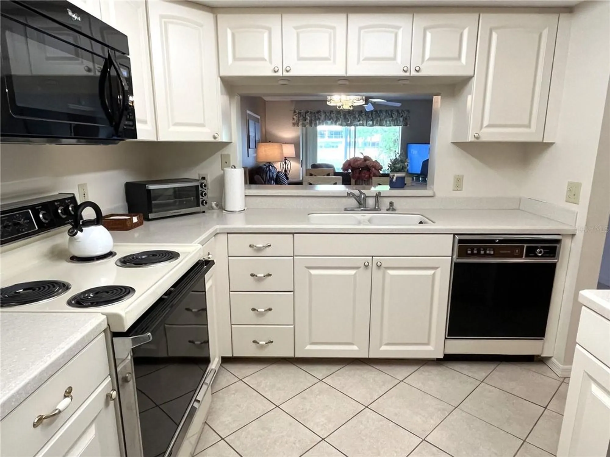 Property Slideshow image 9 of 65 | 6503 stone river rd apt 109, Bradenton, FL, 34203