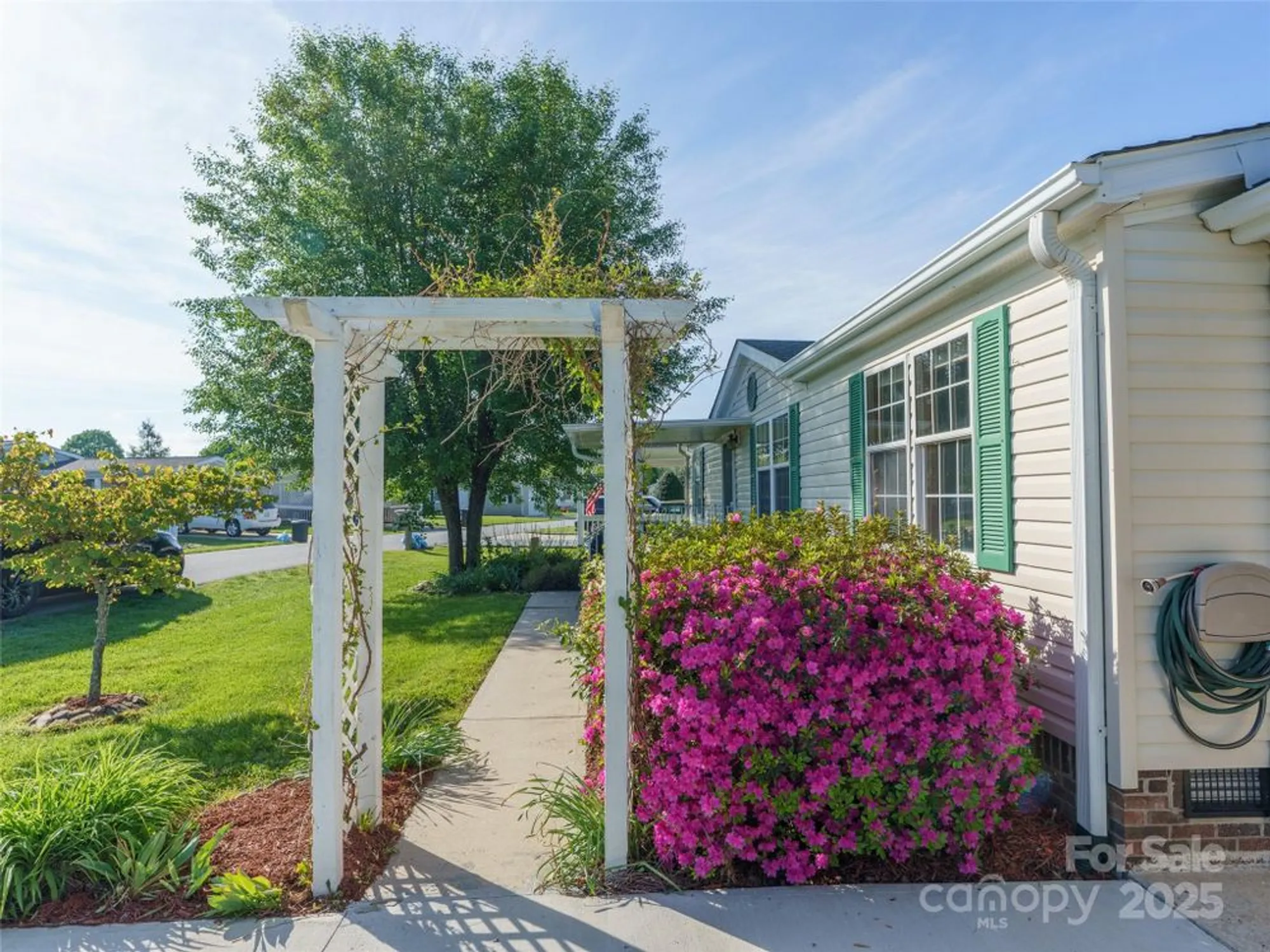 Property Slideshow image 26 of 42 | 236 white ash cir, Hendersonville, NC, 28739