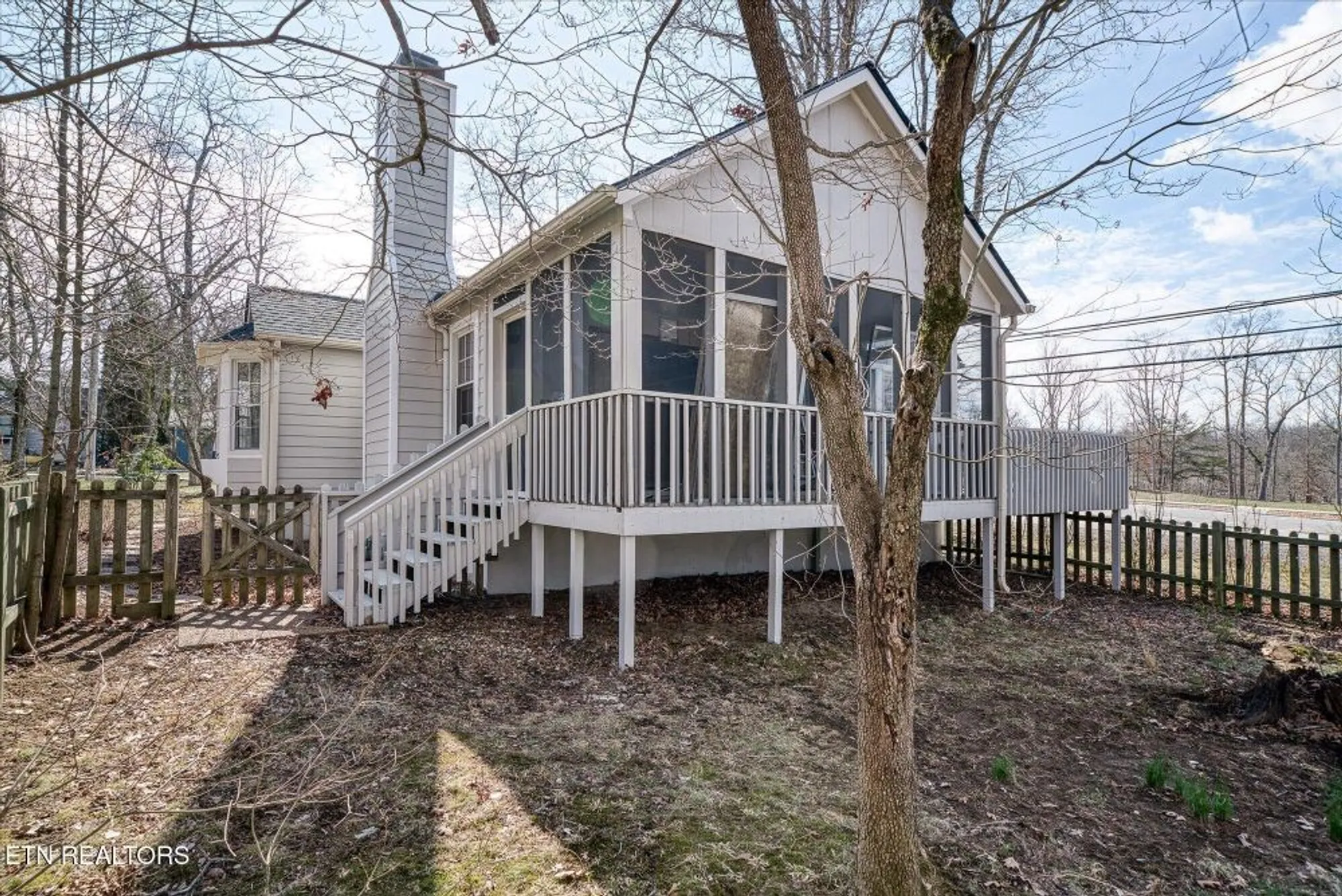 Property Slideshow image 4 of 48 | 112 gilford ter, Crossville, TN, 38558