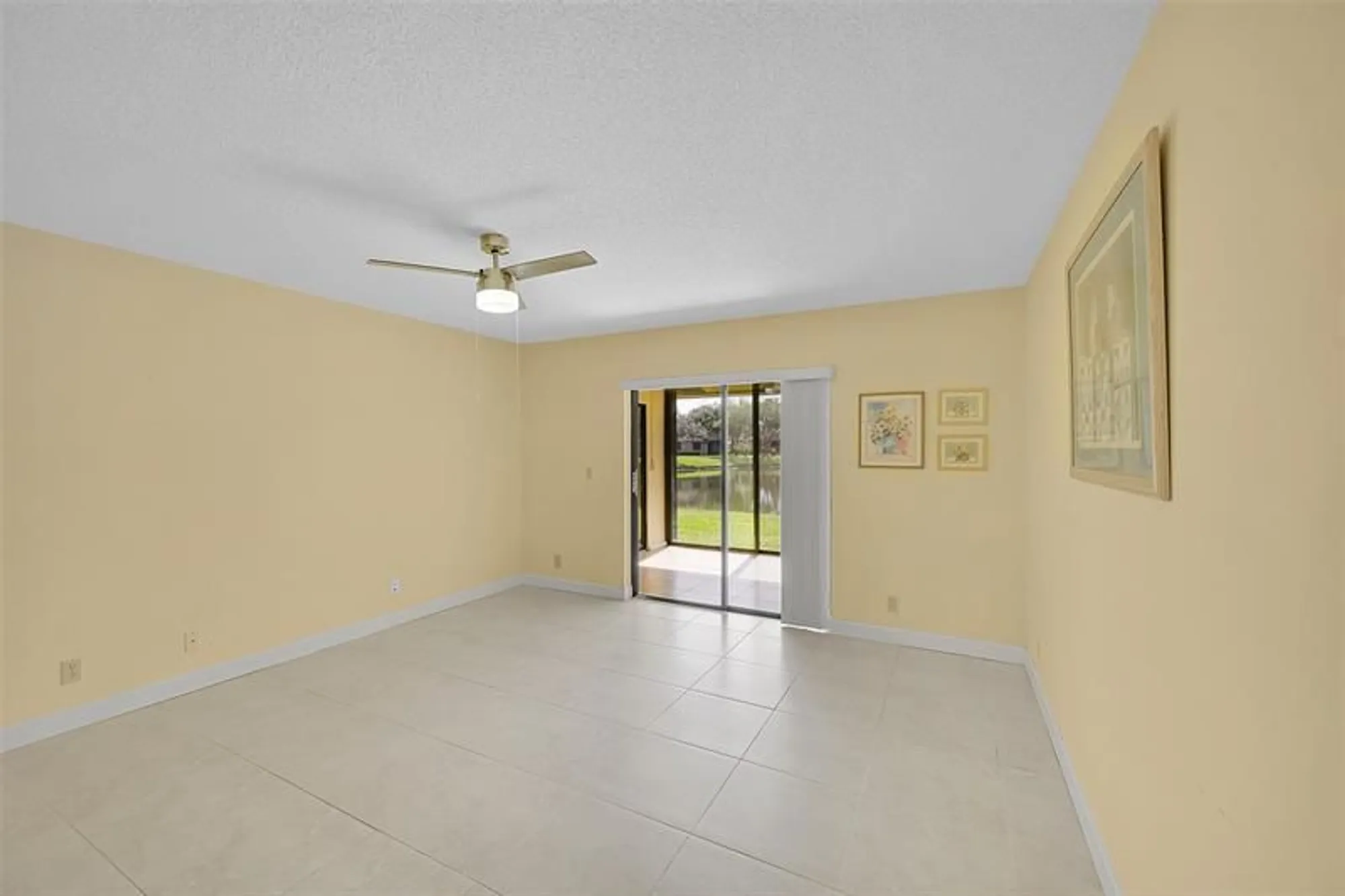 Property Slideshow image 15 of 26 | 8252 springlake dr # 8252, Boca Raton, FL, 33496