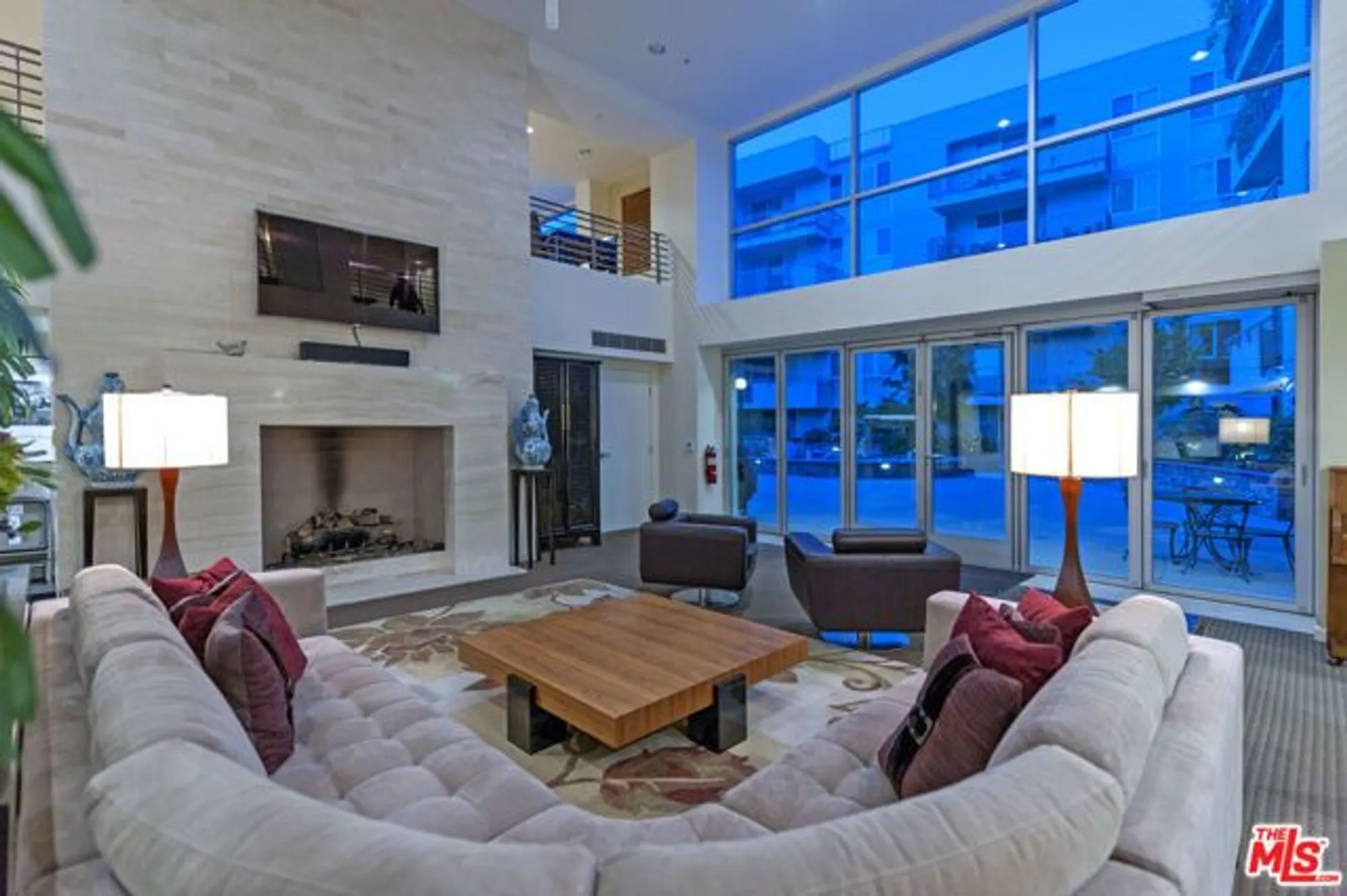 Property Slideshow image 32 of 35 | 267 s san pedro st 621, Los Angeles, CA, 90012