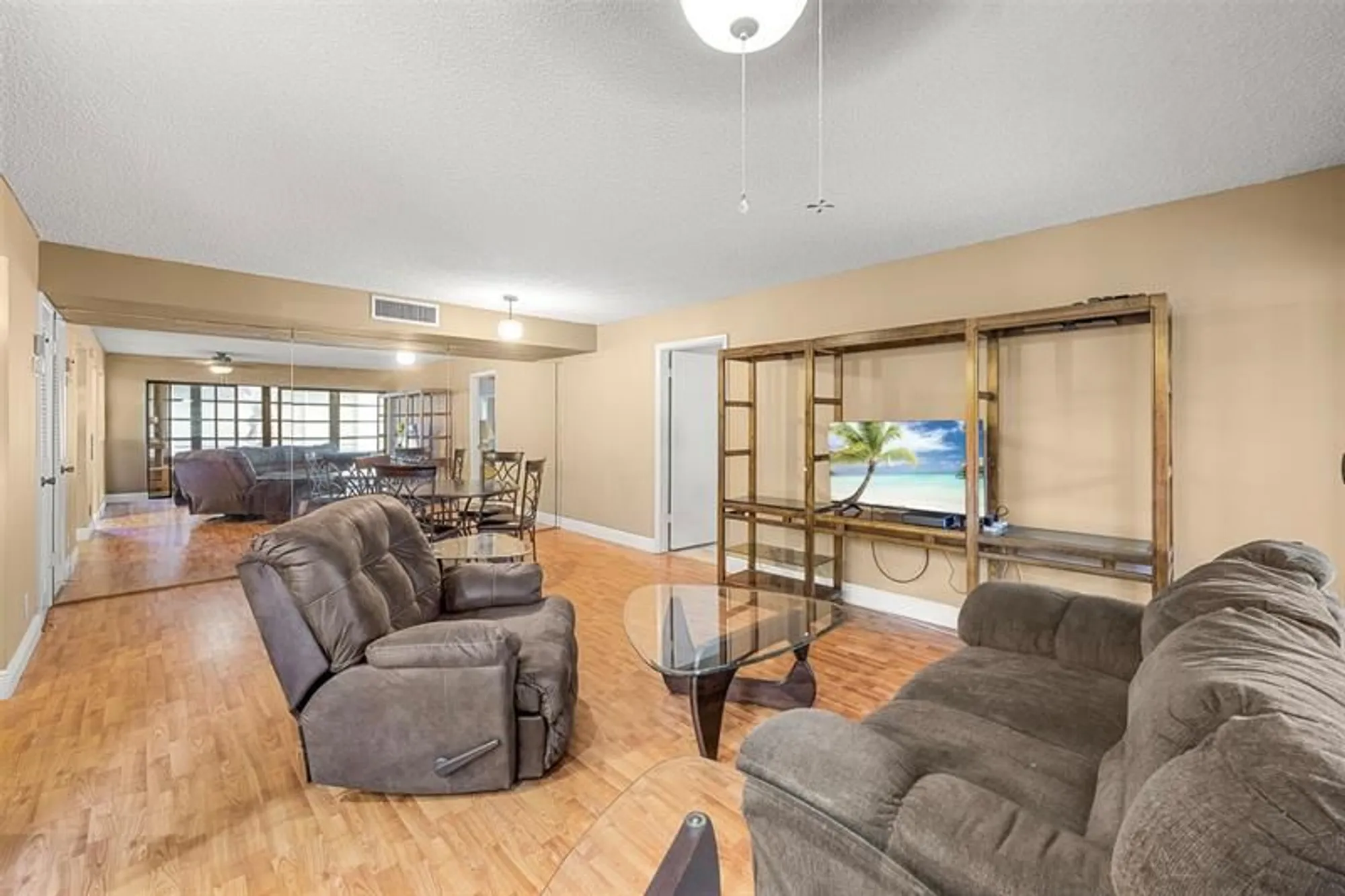 Property Slideshow image 5 of 10 | 94 capri b b, Delray Beach, FL, 33484