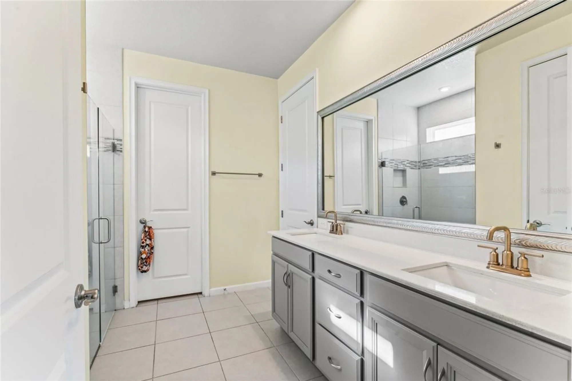 Property Slideshow image 28 of 47 | 3764 maxwell park dr, Sun City Center, FL, 33573