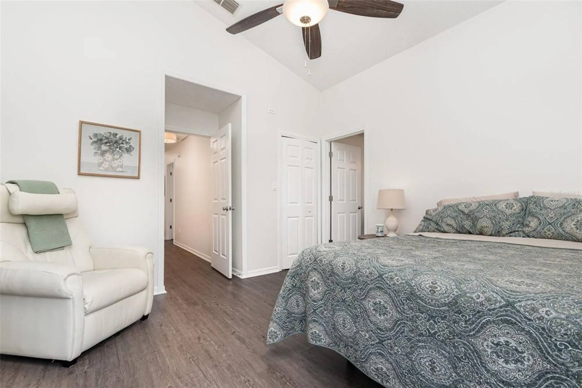 Property Slideshow image 16 of 29 | 4525 eaglewood dr, Leesburg, FL, 34748