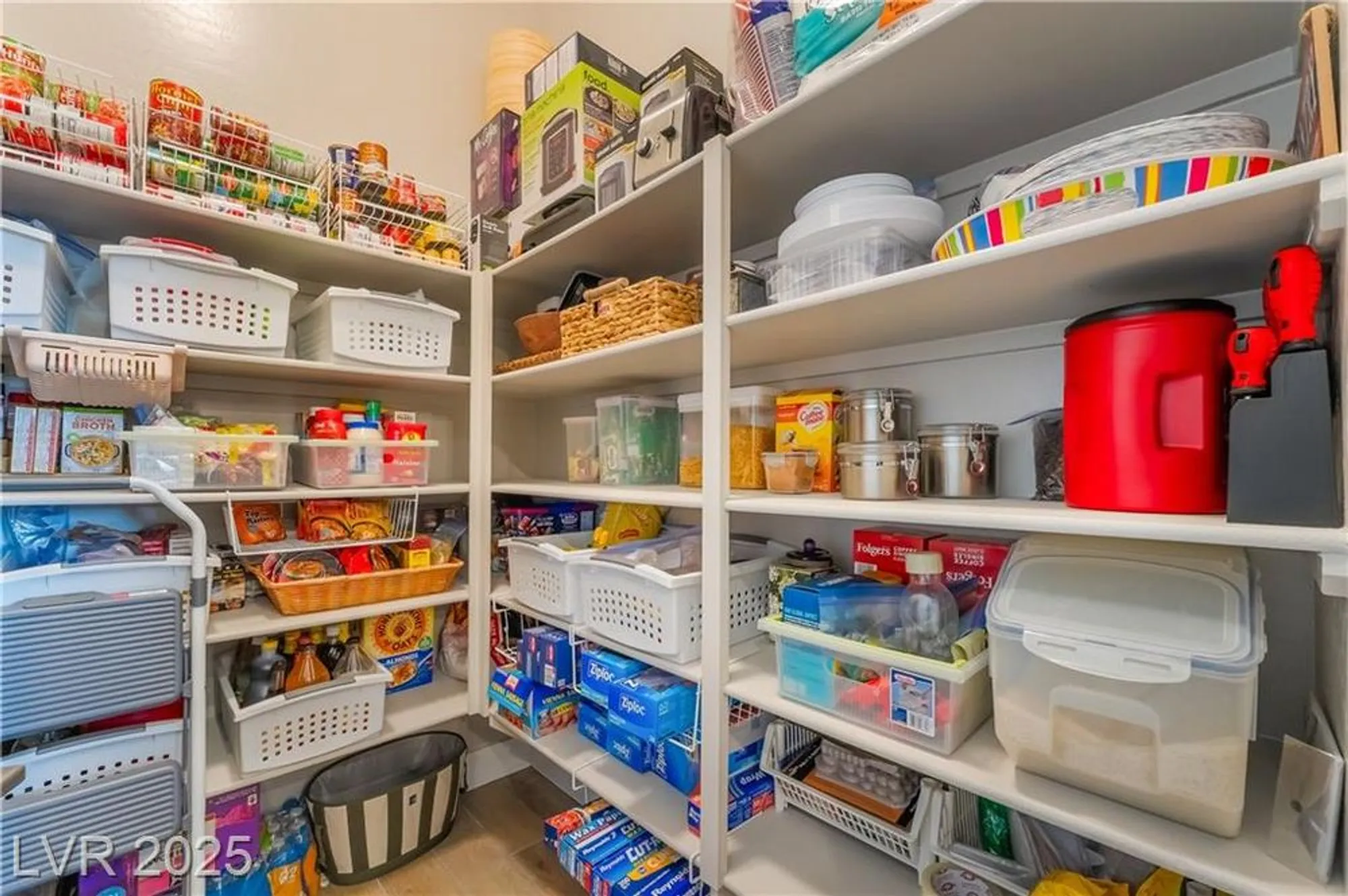 Property Slideshow image 16 of 80 | 68 cathedral wash pl, Henderson, NV, 89011