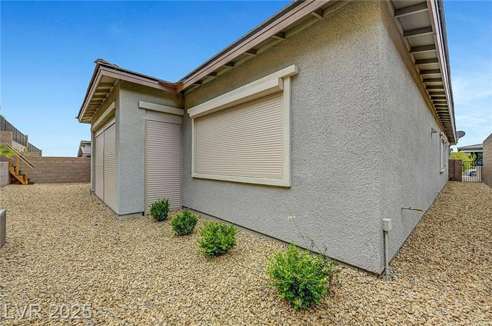 Property Slideshow image 37 of 44 | 977 edinburgh fields ct, Las Vegas, NV, 89138