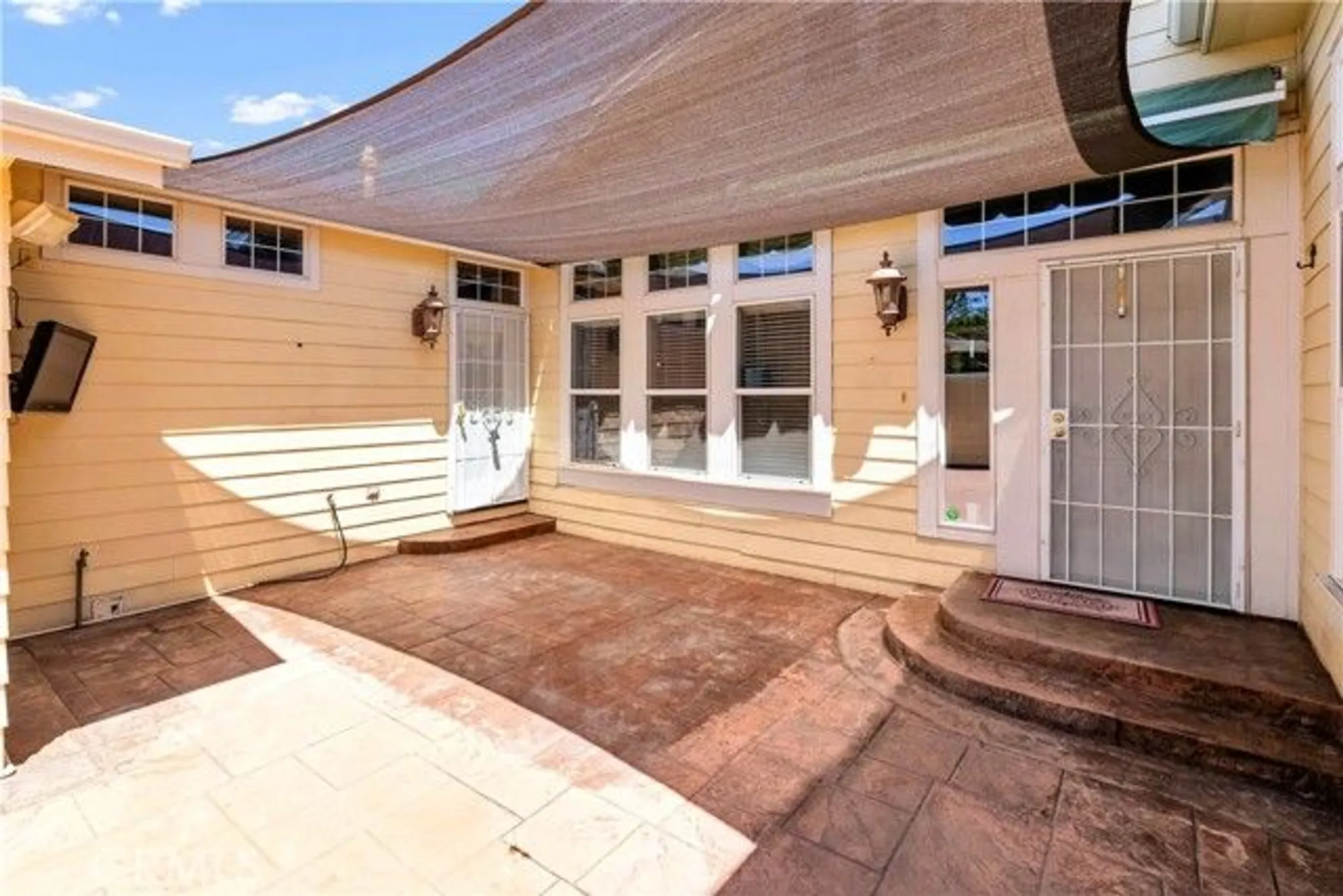 Property Slideshow image 5 of 48 | 2752 peach tree st, Hemet, CA, 92545