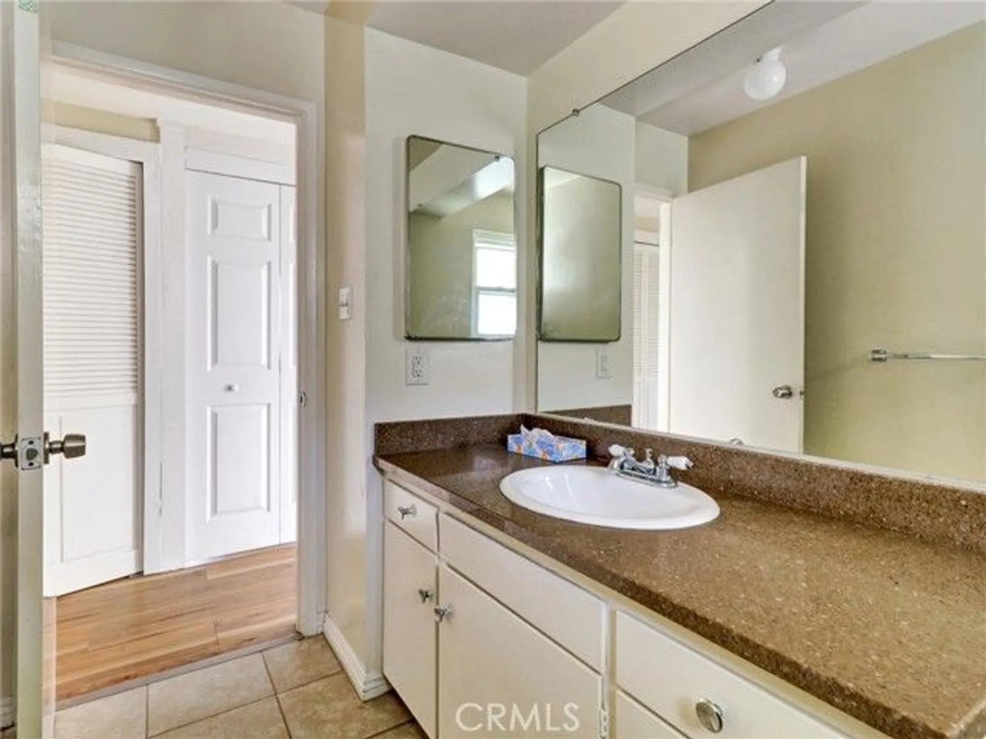 Property Slideshow image 25 of 41 | 22627 nadine cir b, Torrance, CA, 90505