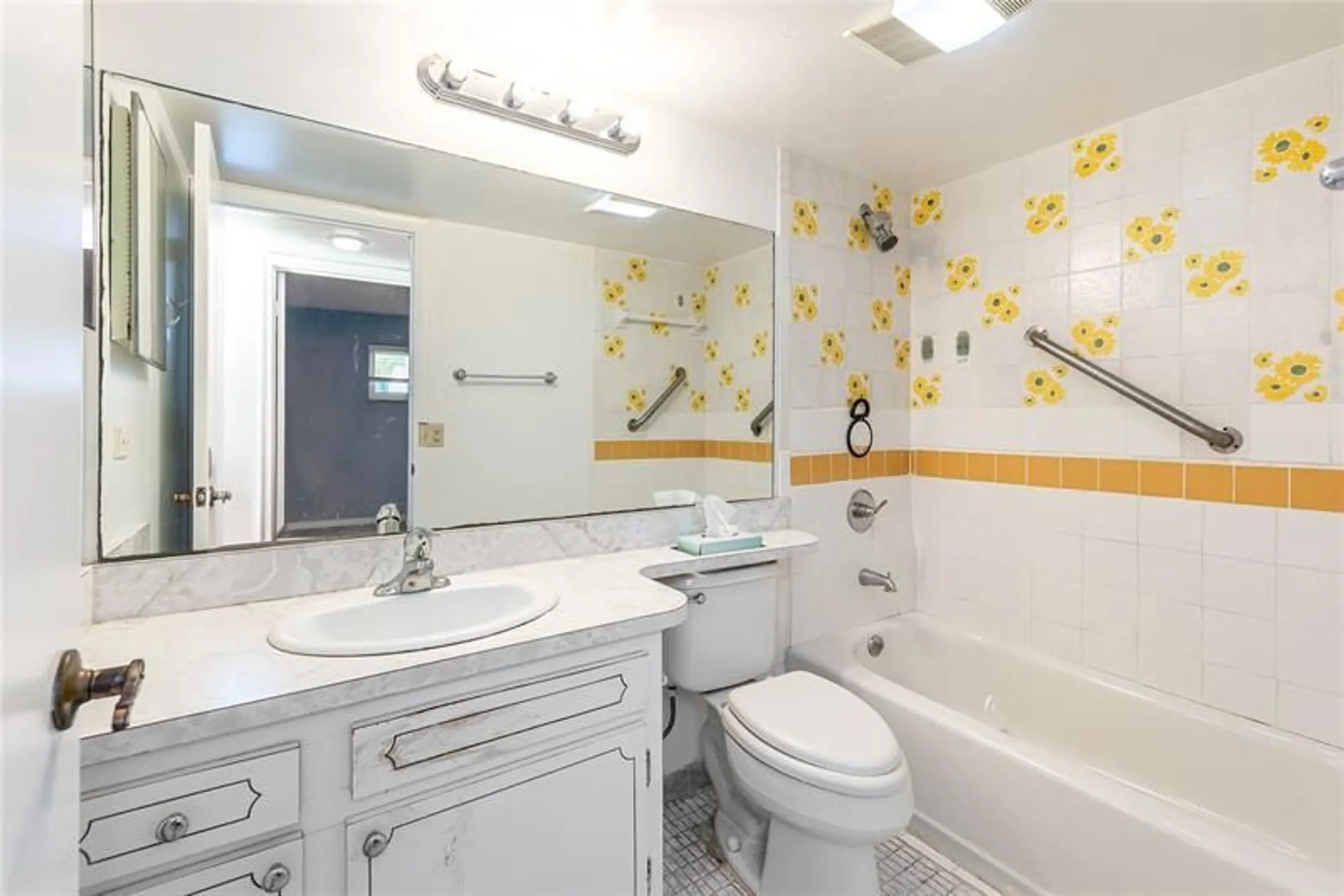 Property Slideshow image 6 of 81 | 8960 s hollybrook blvd 103, Pembroke Pines, FL, 33025