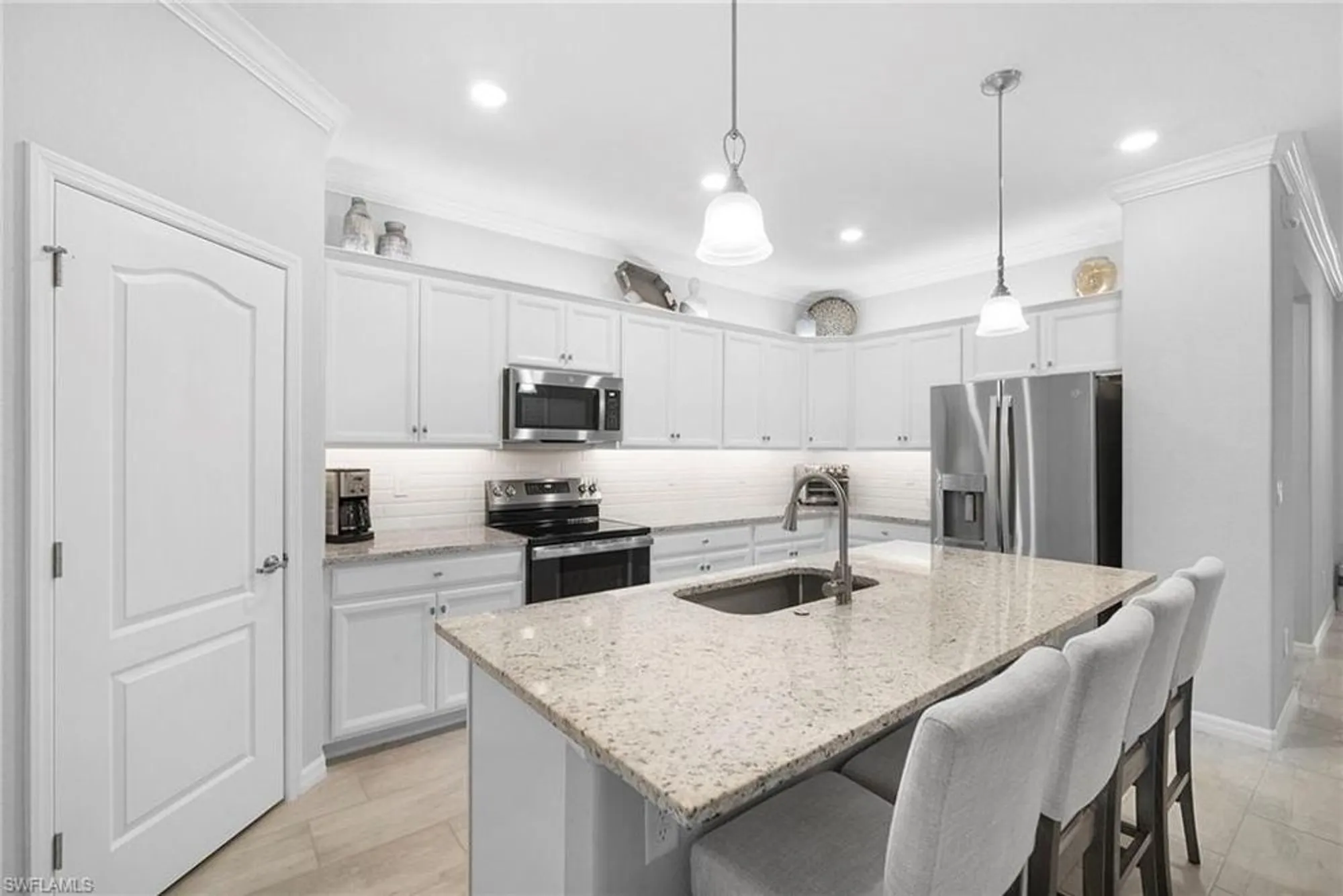 Property Slideshow image 6 of 42 | 19689 deming ln, Estero, FL, 33928