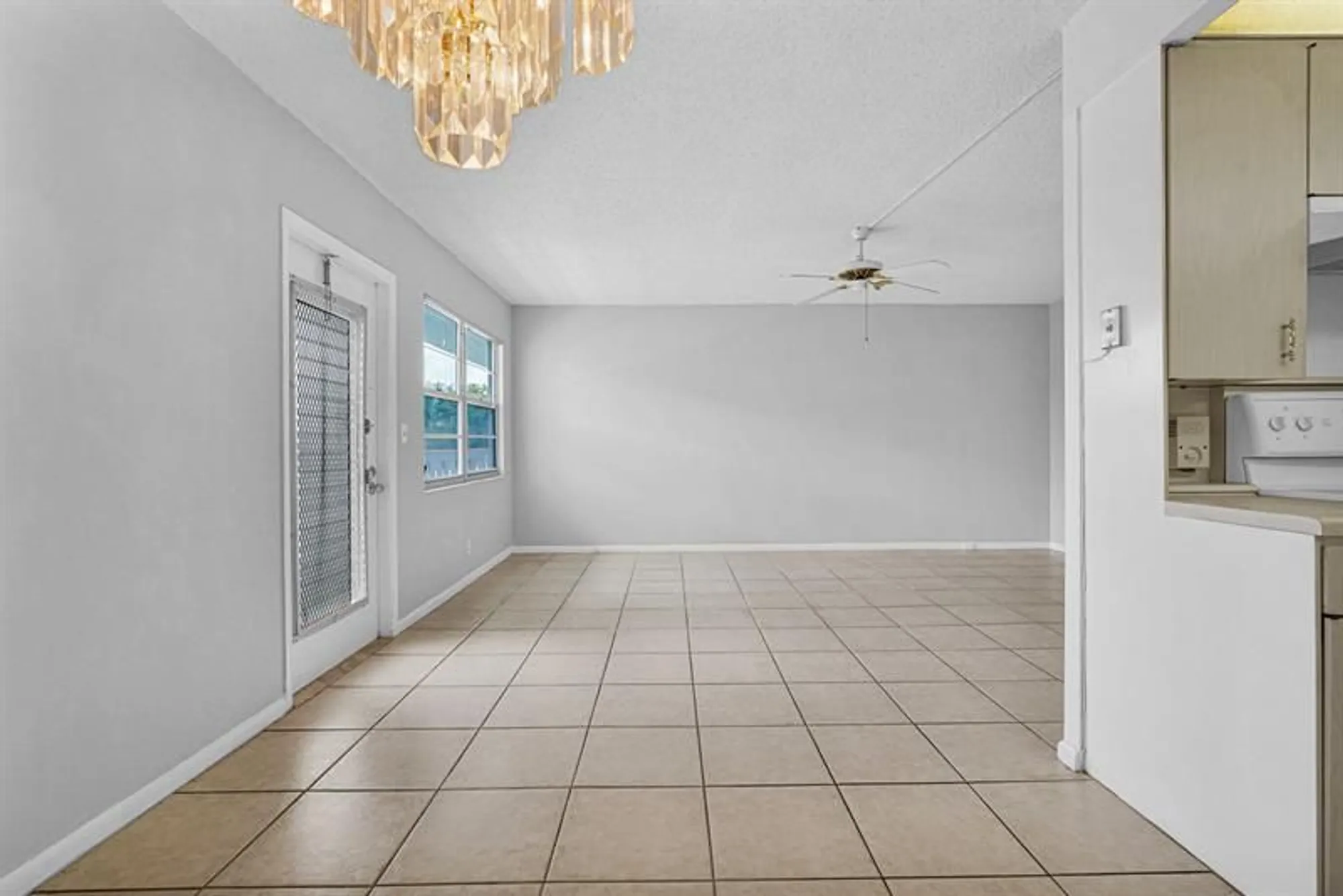 Property Slideshow image 3 of 47 | 2038 newport h # 2038, Deerfield Beach, FL, 33442