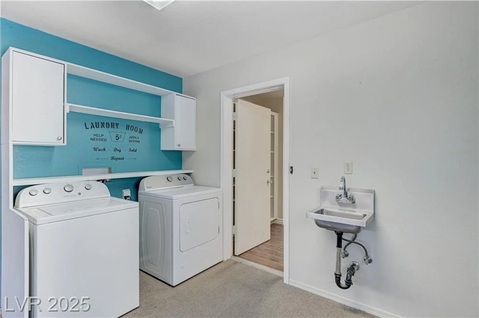 Property Slideshow image 24 of 24 | 8737 smokey dr, Las Vegas, NV, 89134