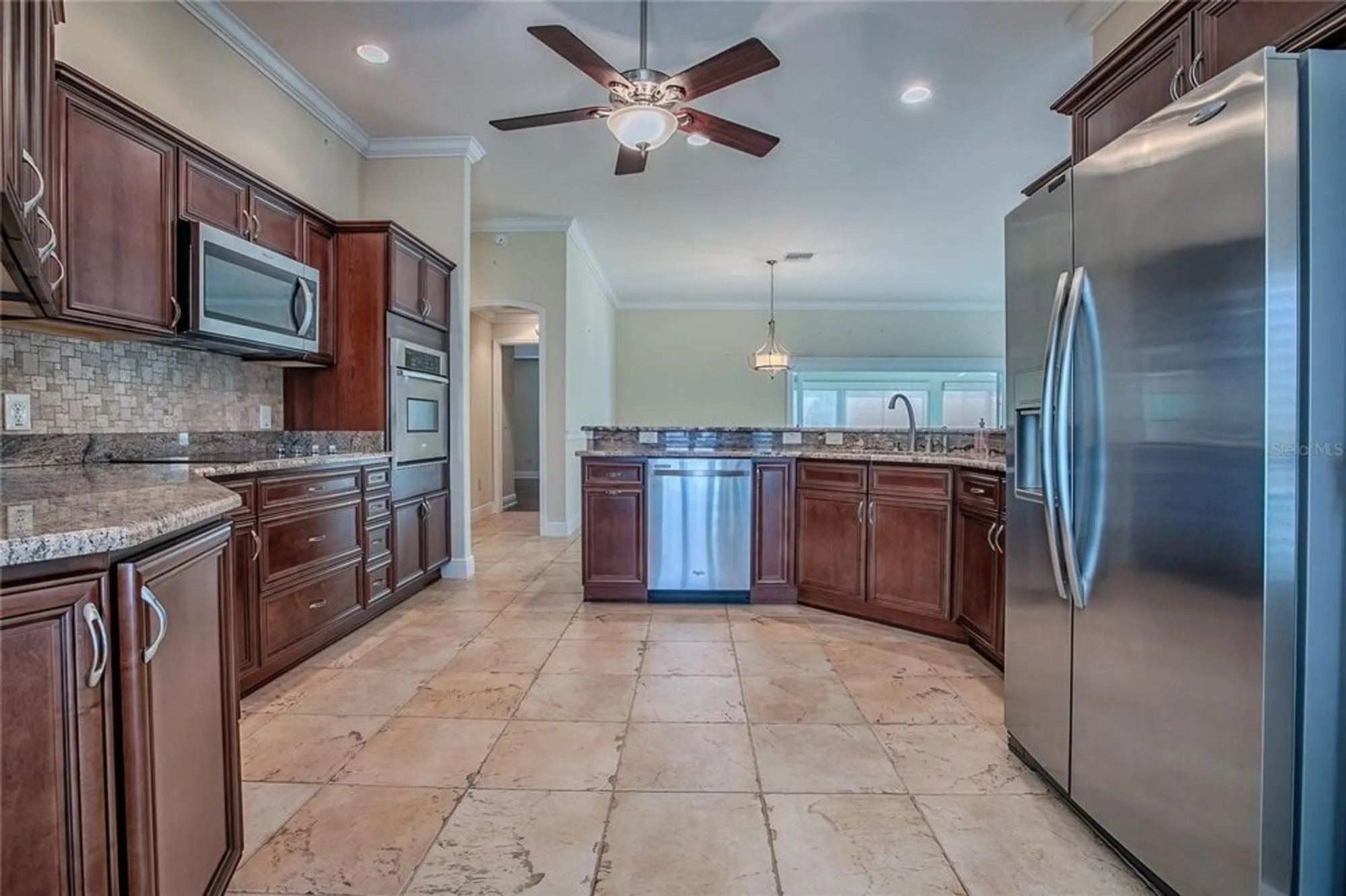 Property Slideshow image 12 of 73 | 527 beville pl, The Villages, FL, 32163